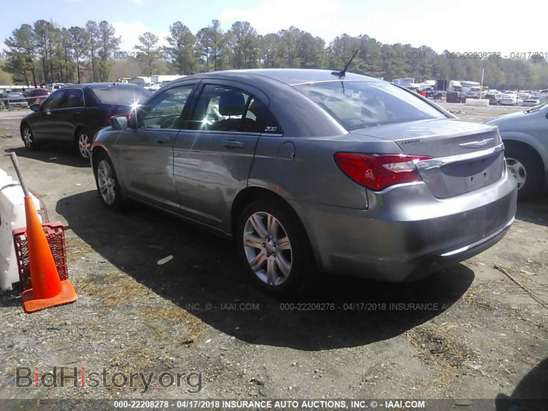 2011 Chrysler 200 - VIN: 1C3BC1FB4BN580104 - Photo 3