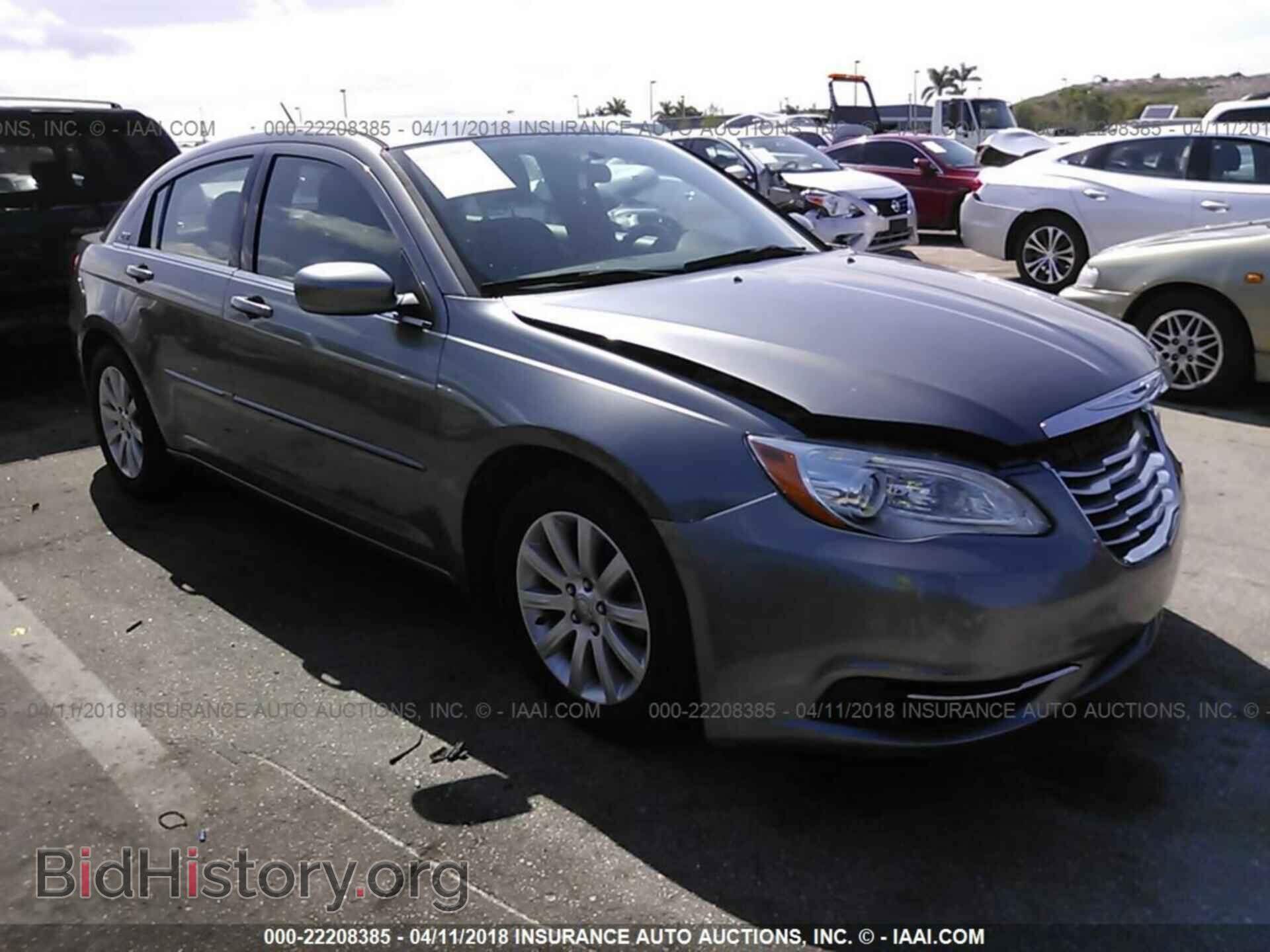 Photo 1C3CCBBB4DN761013 - Chrysler 200 2013