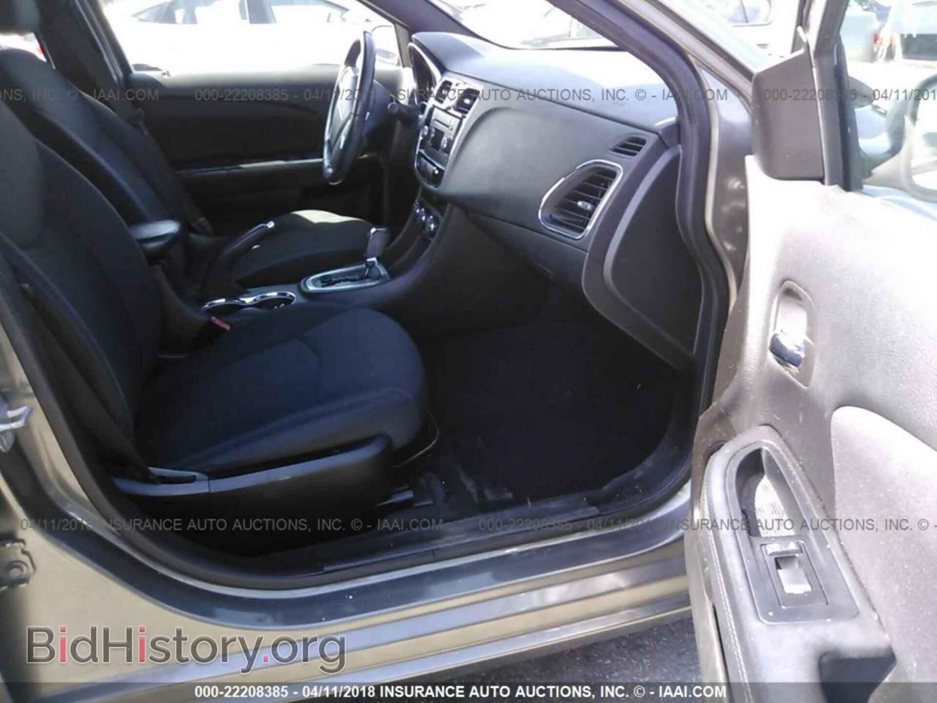 2013 Chrysler 200 - VIN: 1C3CCBBB4DN761013 - Photo 5