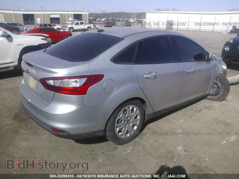 2012 Ford FOCUS (VIN 1FAHP3F21CL105731) — photo 4 of 10