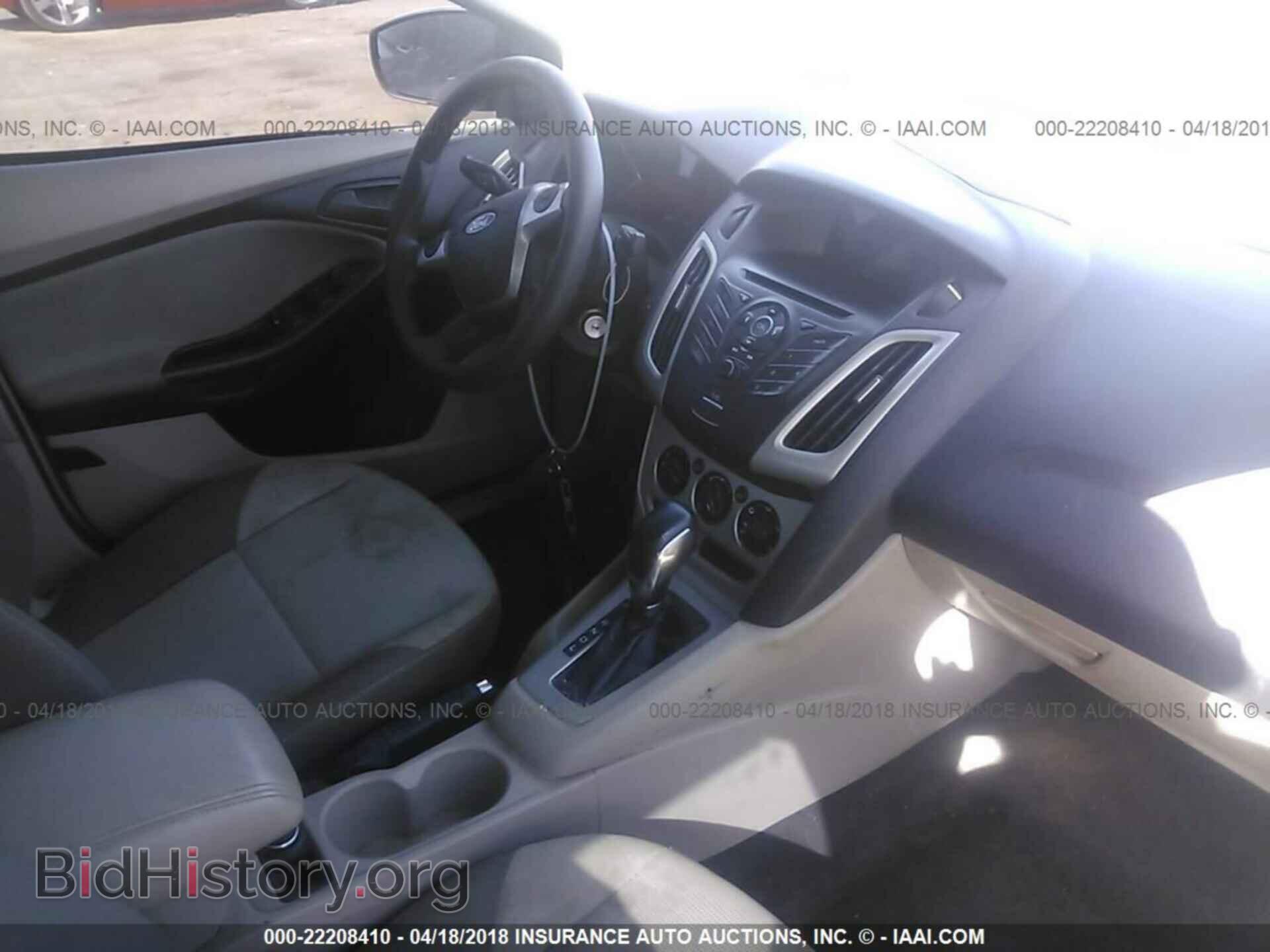 2012 Ford Focus - VIN: 1FAHP3F21CL105731 - Photo 5