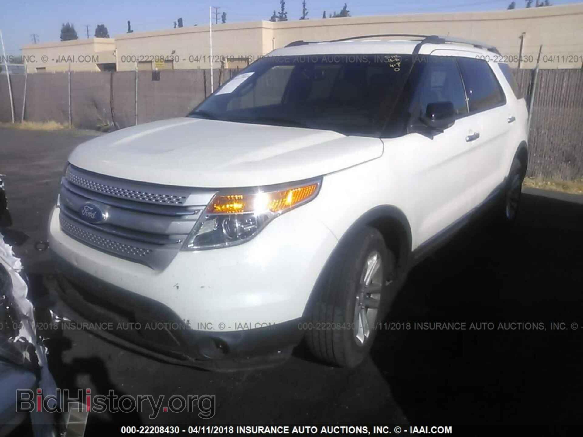2012 Ford Explorer - VIN: 1FMHK7D85CGA17857 - Фото 2