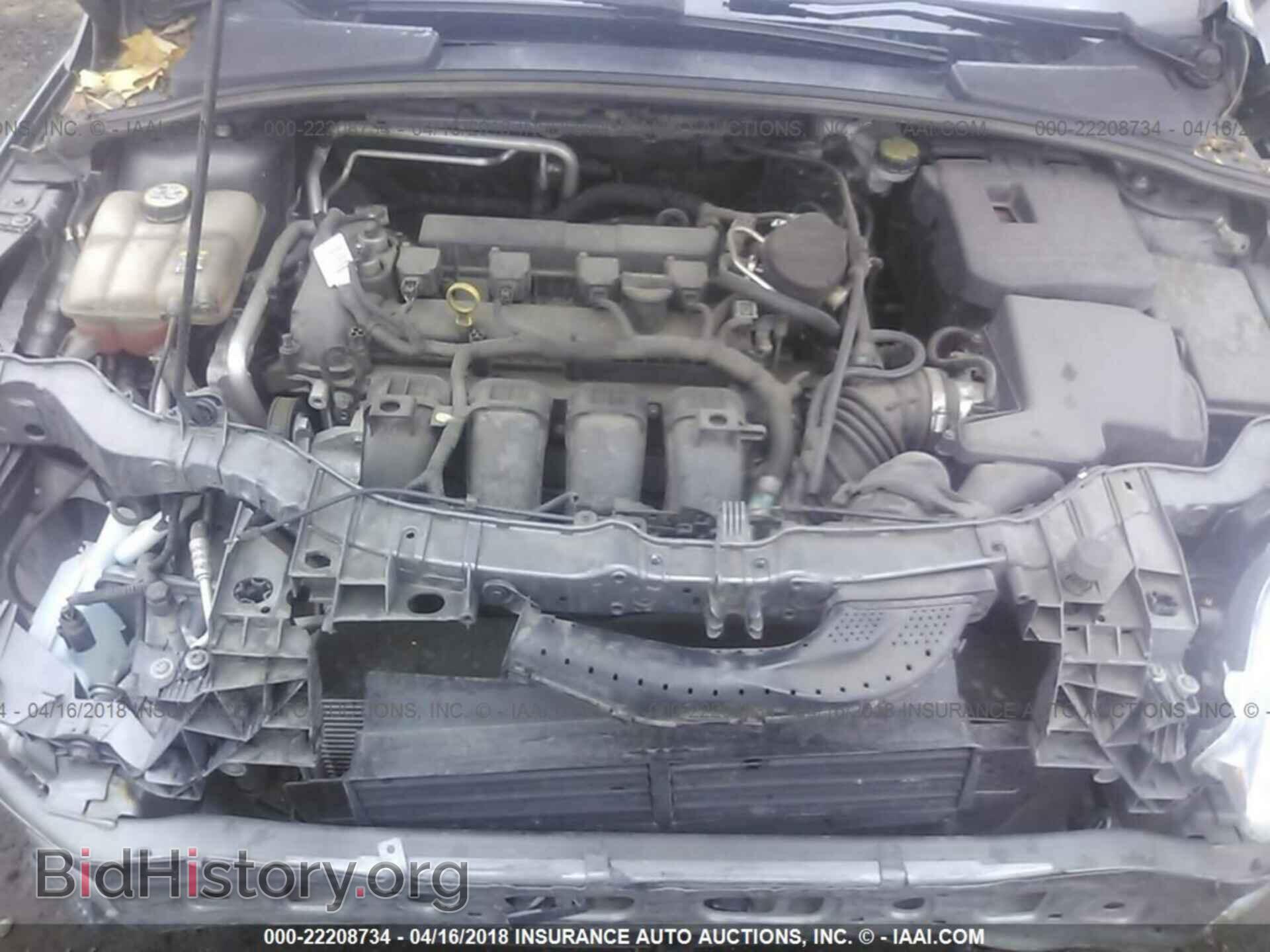 2012 Ford Focus - VIN: 1FAHP3K24CL333695 - Photo 10
