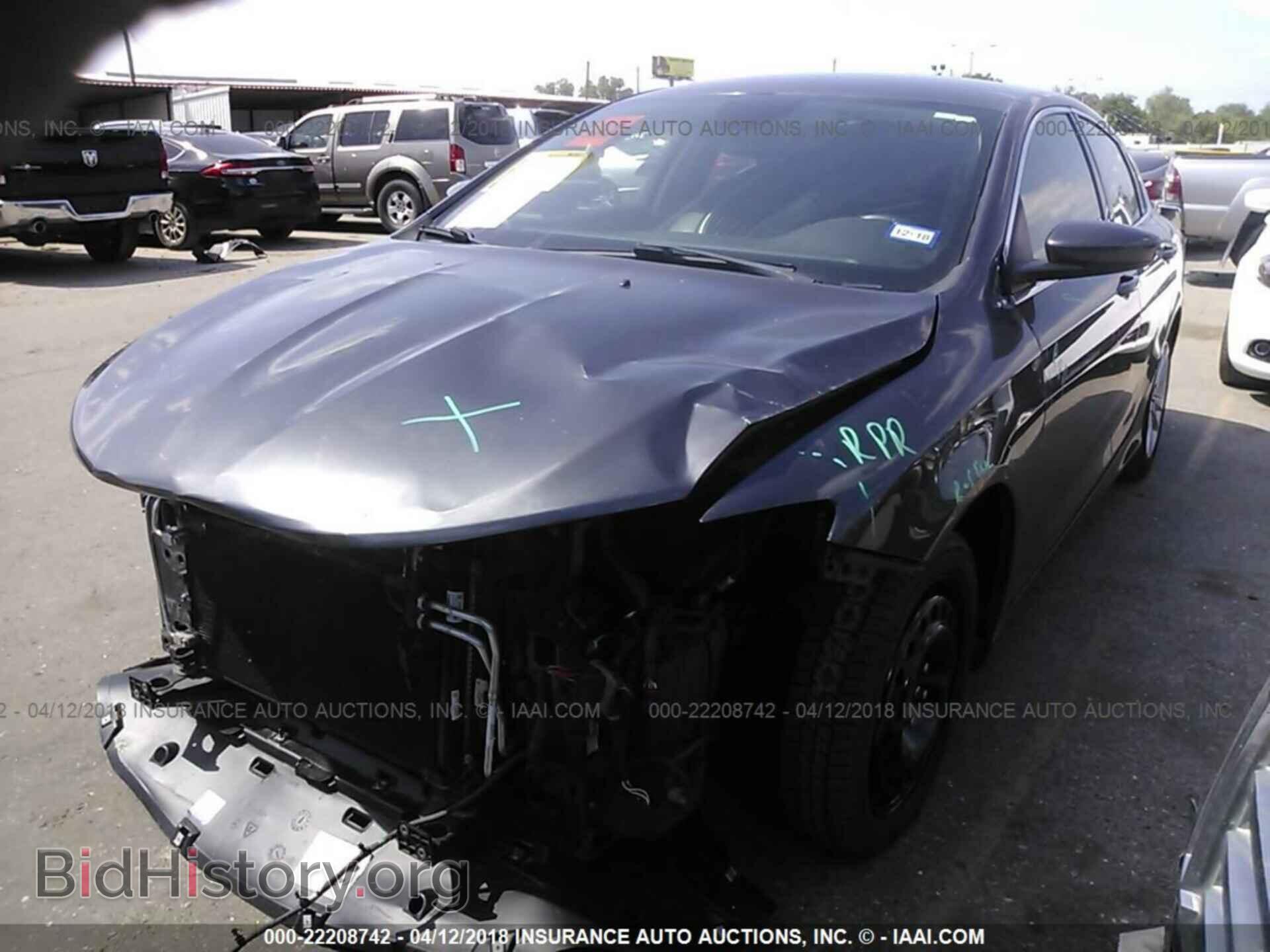 2016 Chrysler 200 - VIN: 1C3CCCAB2GN102794 - Фото 2
