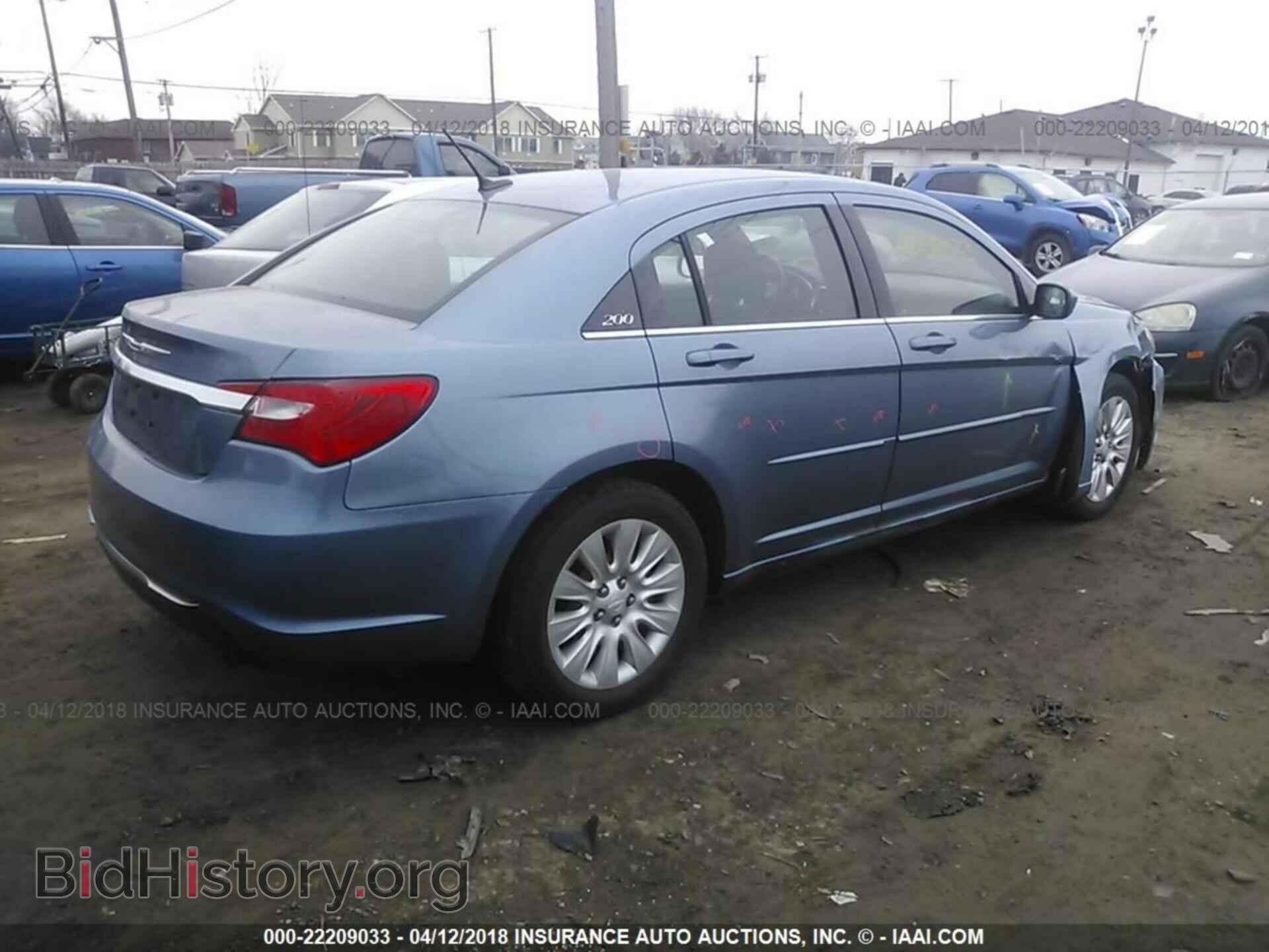2011 Chrysler 200 - VIN: 1C3BC4FB2BN557874 - Photo 4