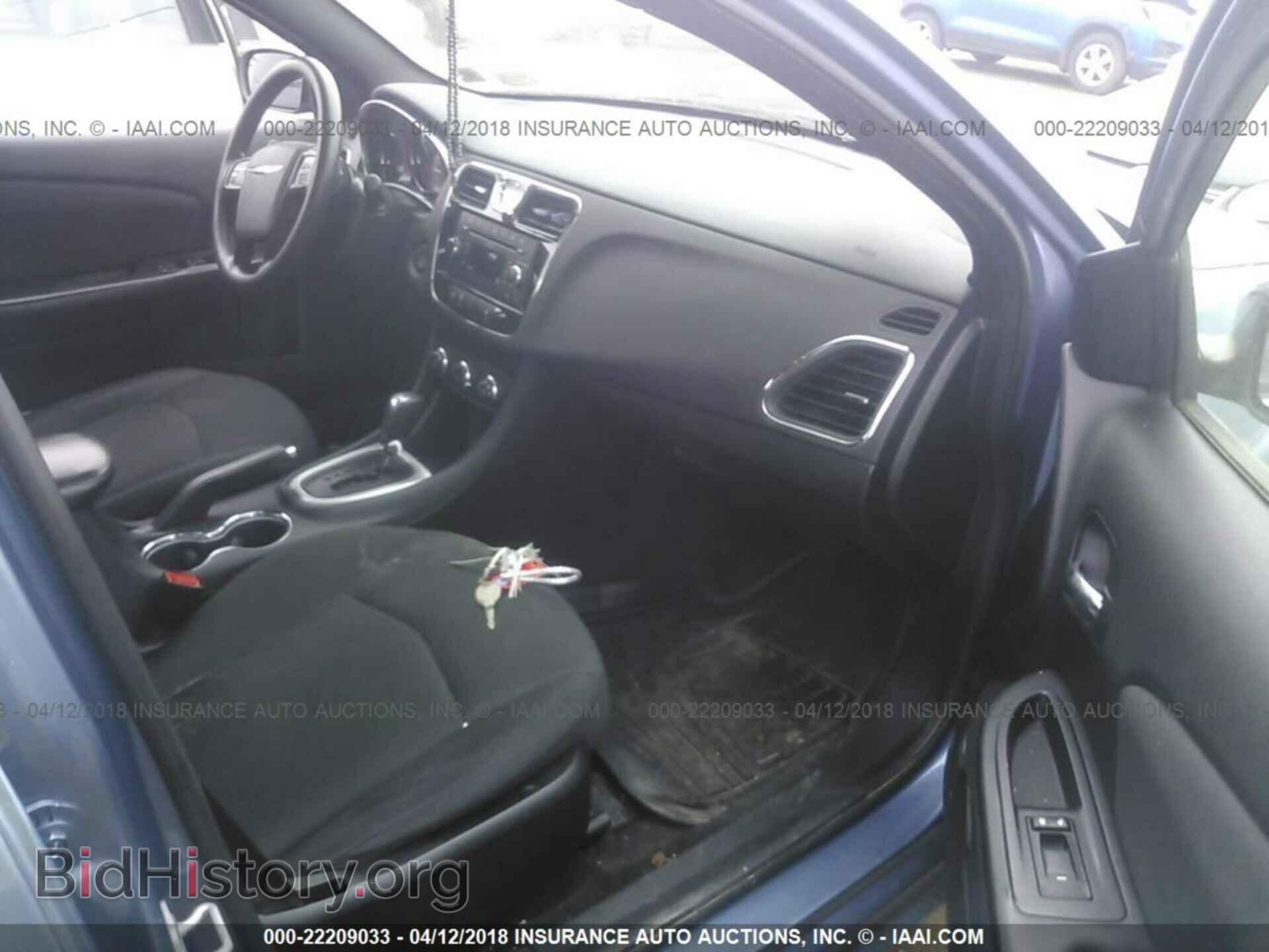 2011 Chrysler 200 - VIN: 1C3BC4FB2BN557874 - Photo 5