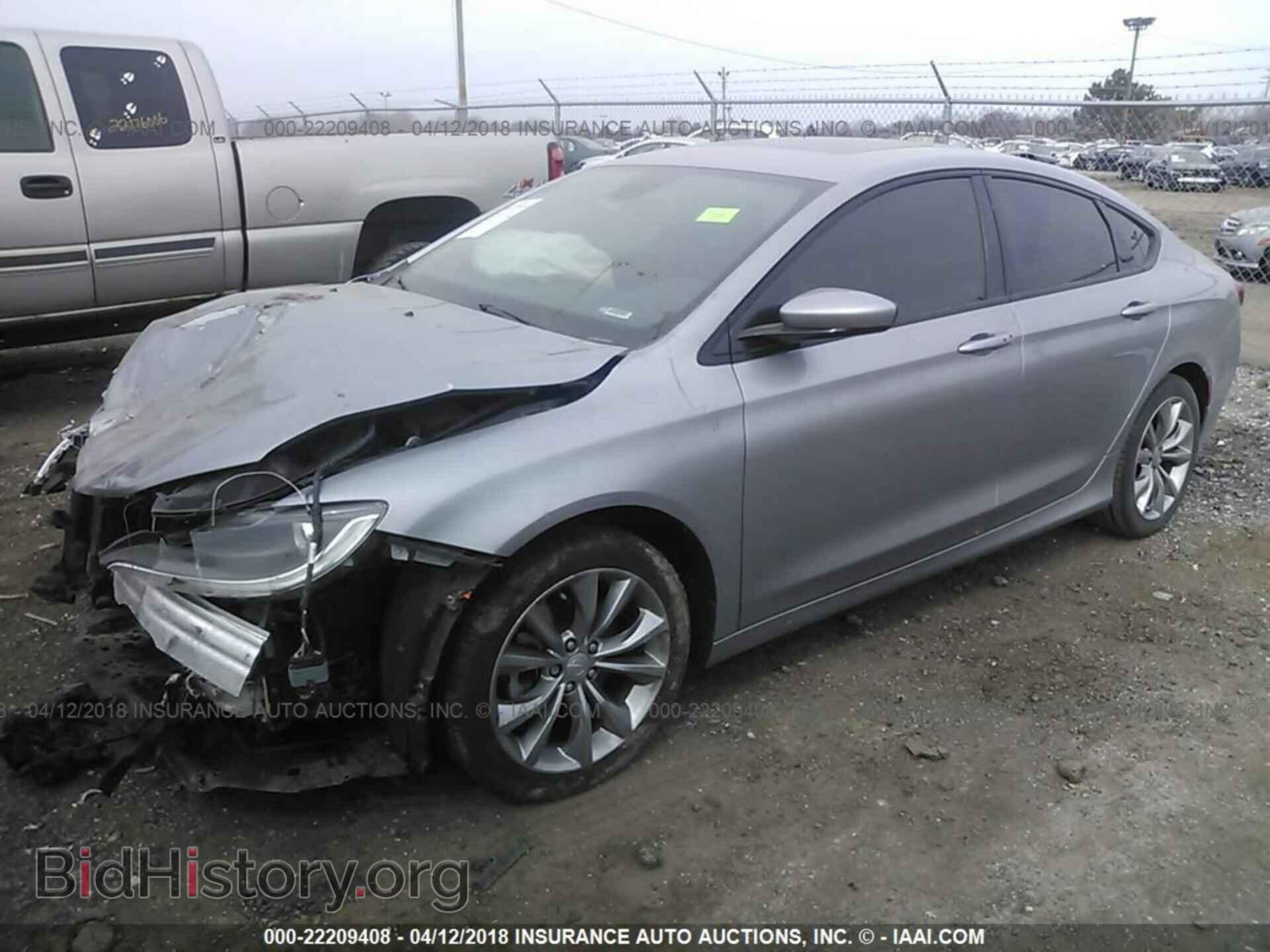 2015 Chrysler 200 - VIN: 1C3CCCBB9FN526292 - Photo 2