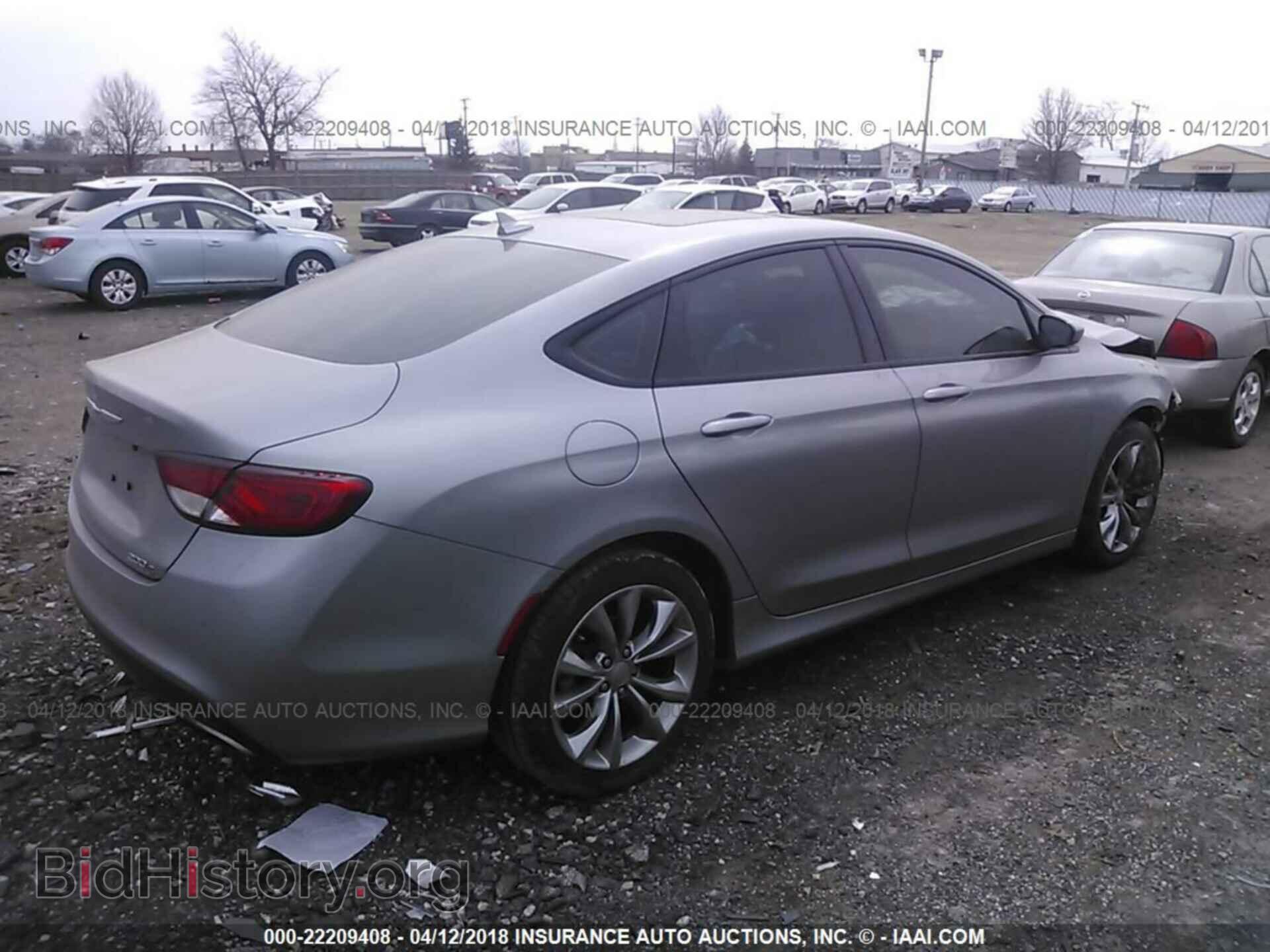2015 Chrysler 200 - VIN: 1C3CCCBB9FN526292 - Photo 4