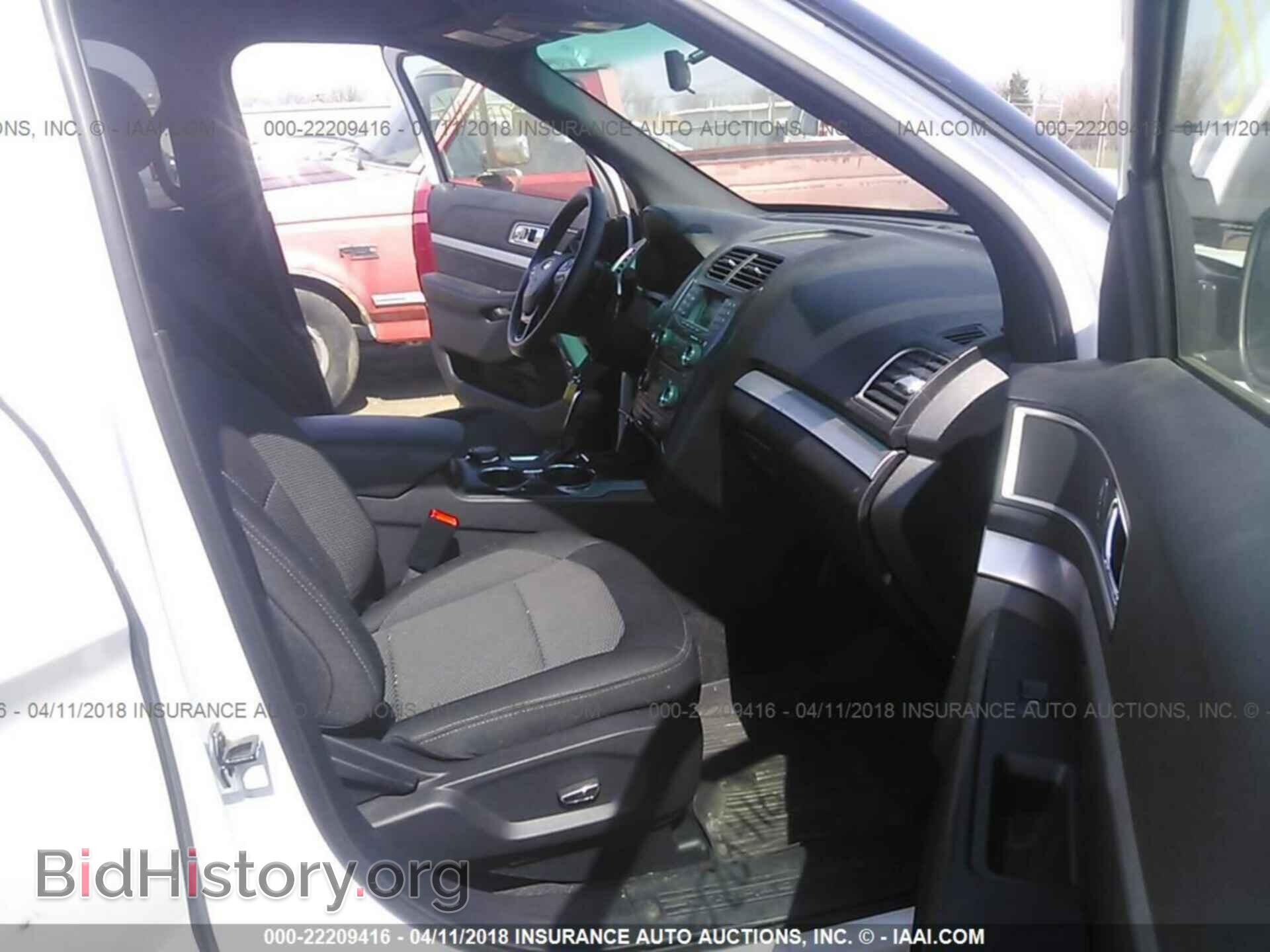 2017 Ford Explorer - VIN: 1FM5K8D86HGB16428 - Photo 5