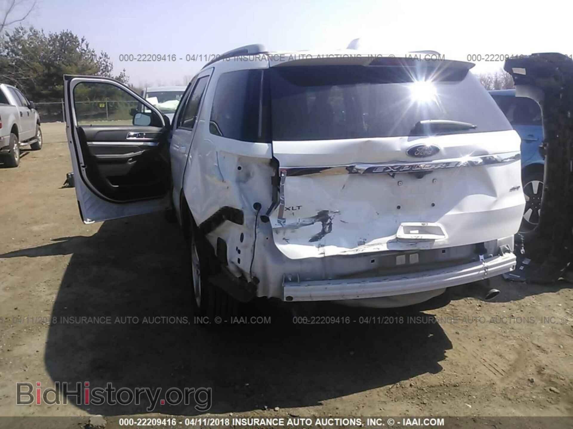 2017 Ford Explorer - VIN: 1FM5K8D86HGB16428 - Photo 6