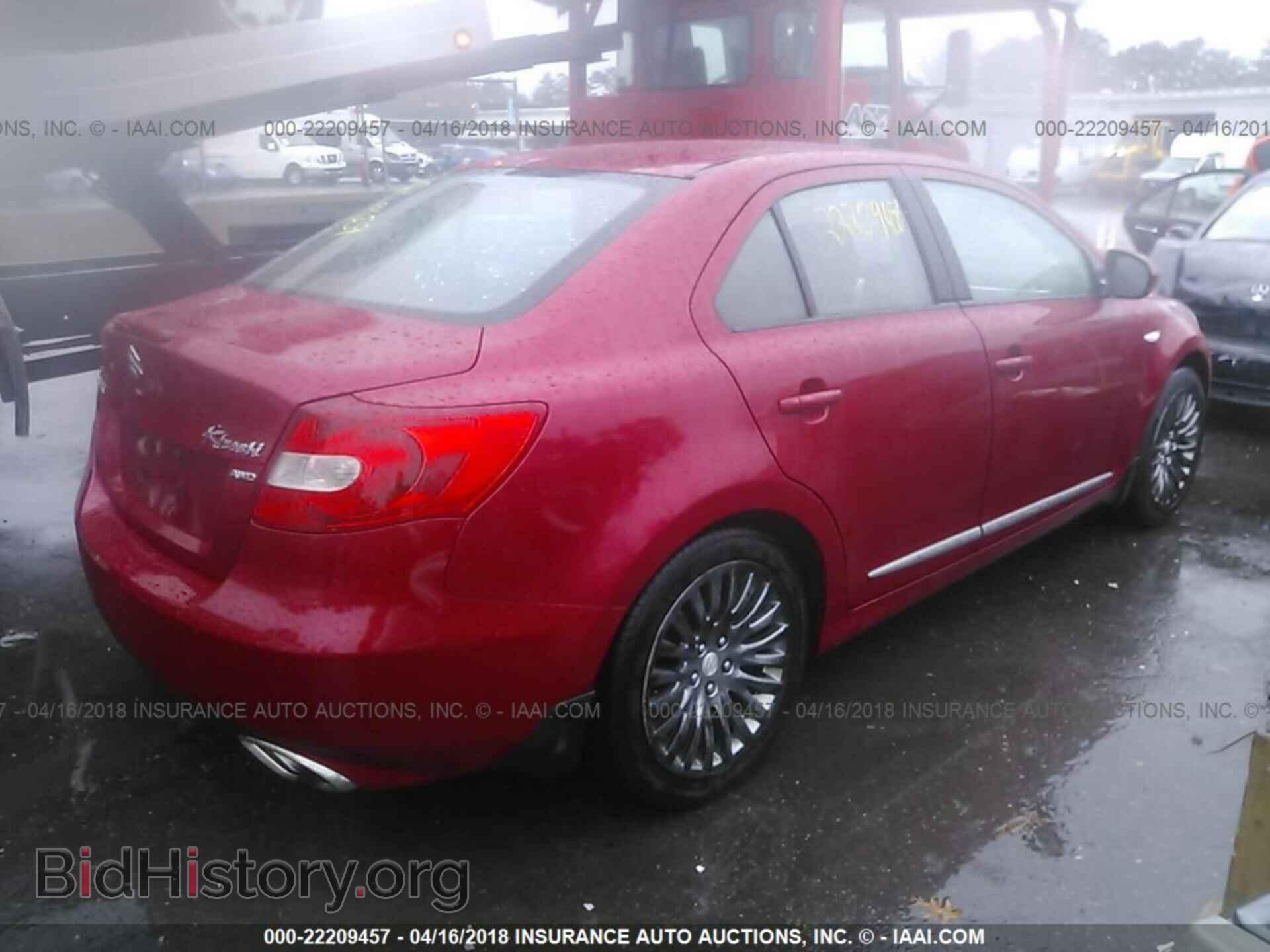 2012 Suzuki Kizashi - VIN: JS2RF9A33C6100426 - Photo 4