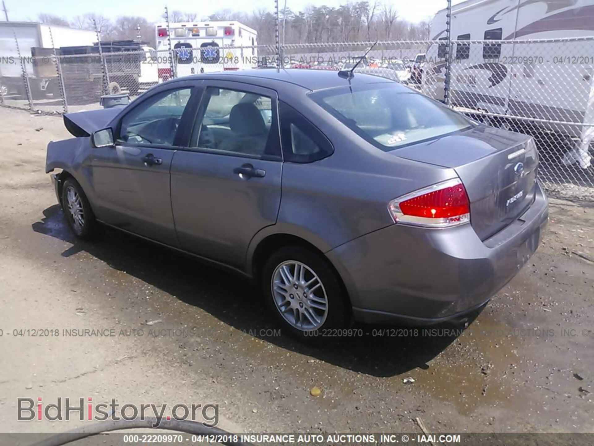 2011 Ford Focus - VIN: 1FAHP3FN0BW133270 - Фото 3