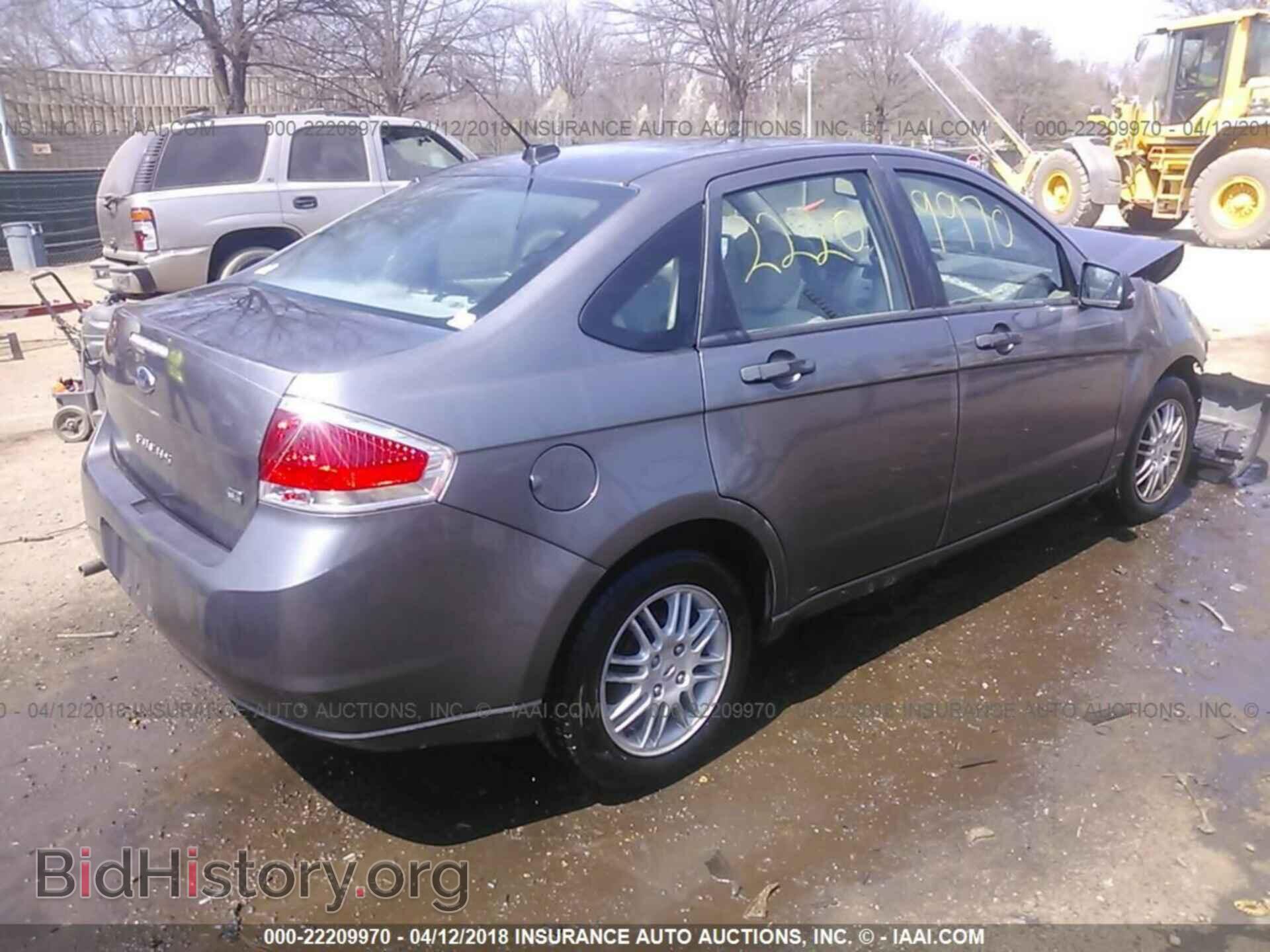 2011 Ford Focus - VIN: 1FAHP3FN0BW133270 - Фото 4