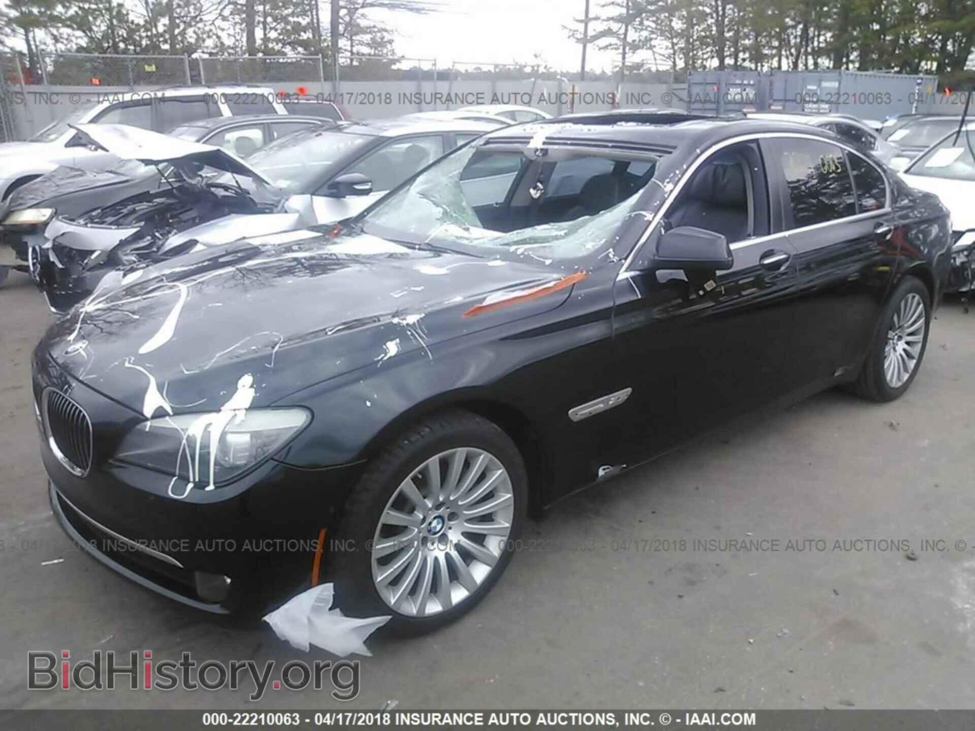 2012 Bmw 750 - VIN: WBAKC6C50CC396876 - Фото 2