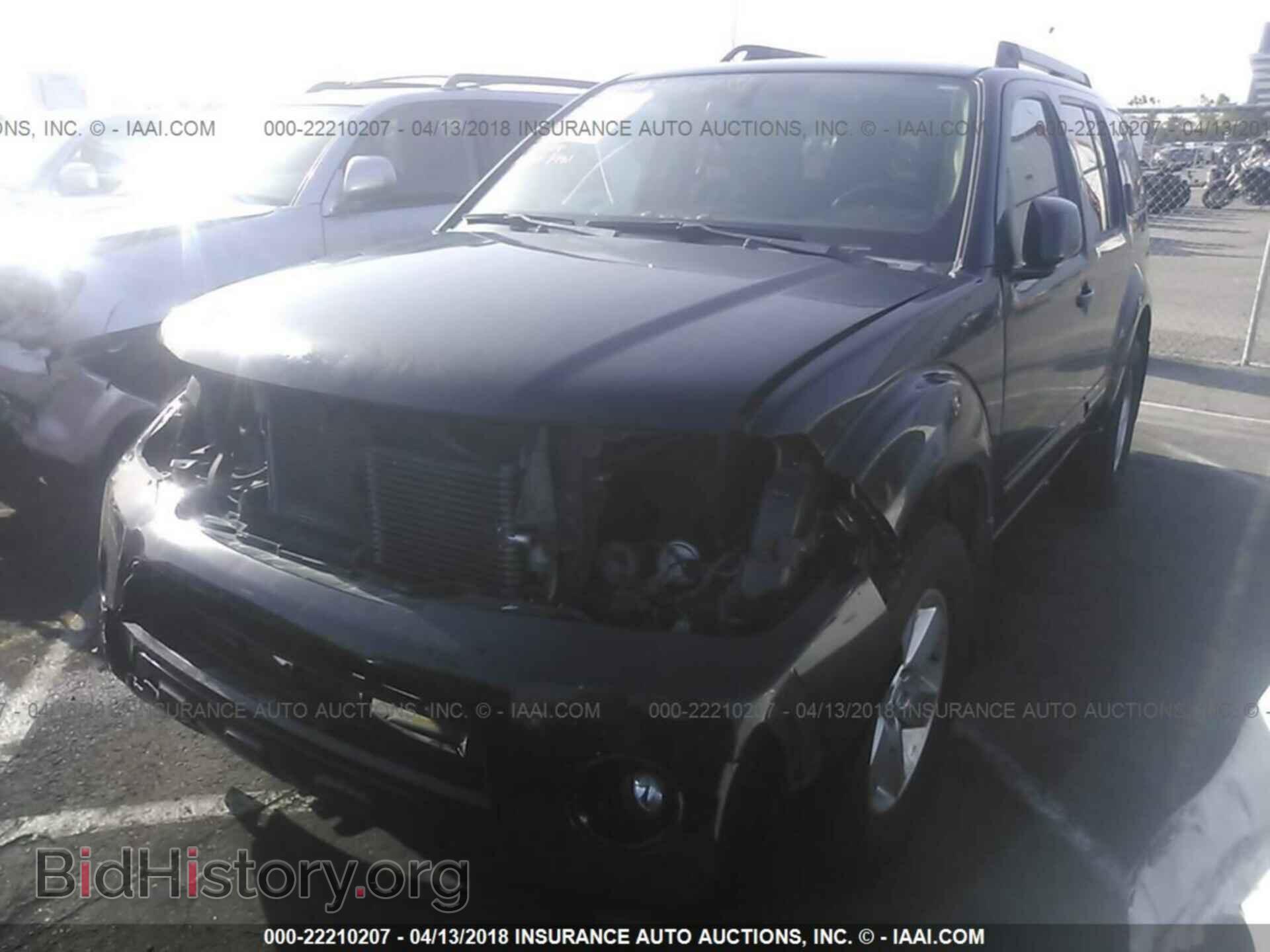 2011 Nissan Pathfinder - VIN: 5N1AR1NN2BC604389 - Фото 2