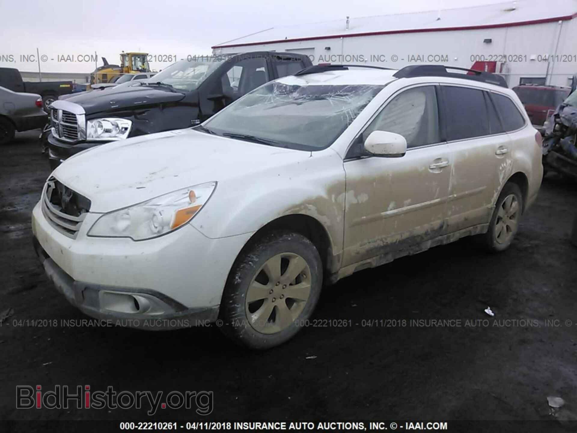 2012 Subaru Outback - VIN: 4S4BRCCCXC3274990 - Photo 2