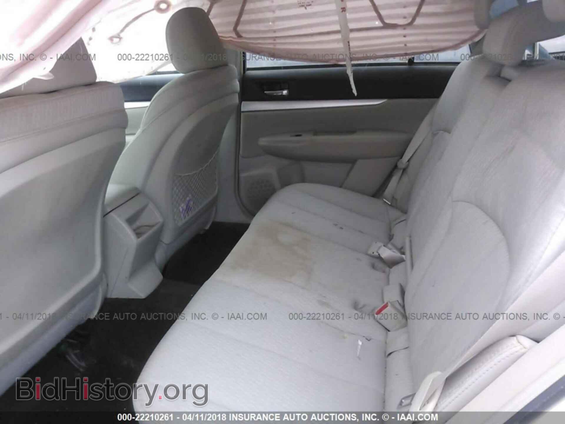 2012 Subaru Outback - VIN: 4S4BRCCCXC3274990 - Photo 8