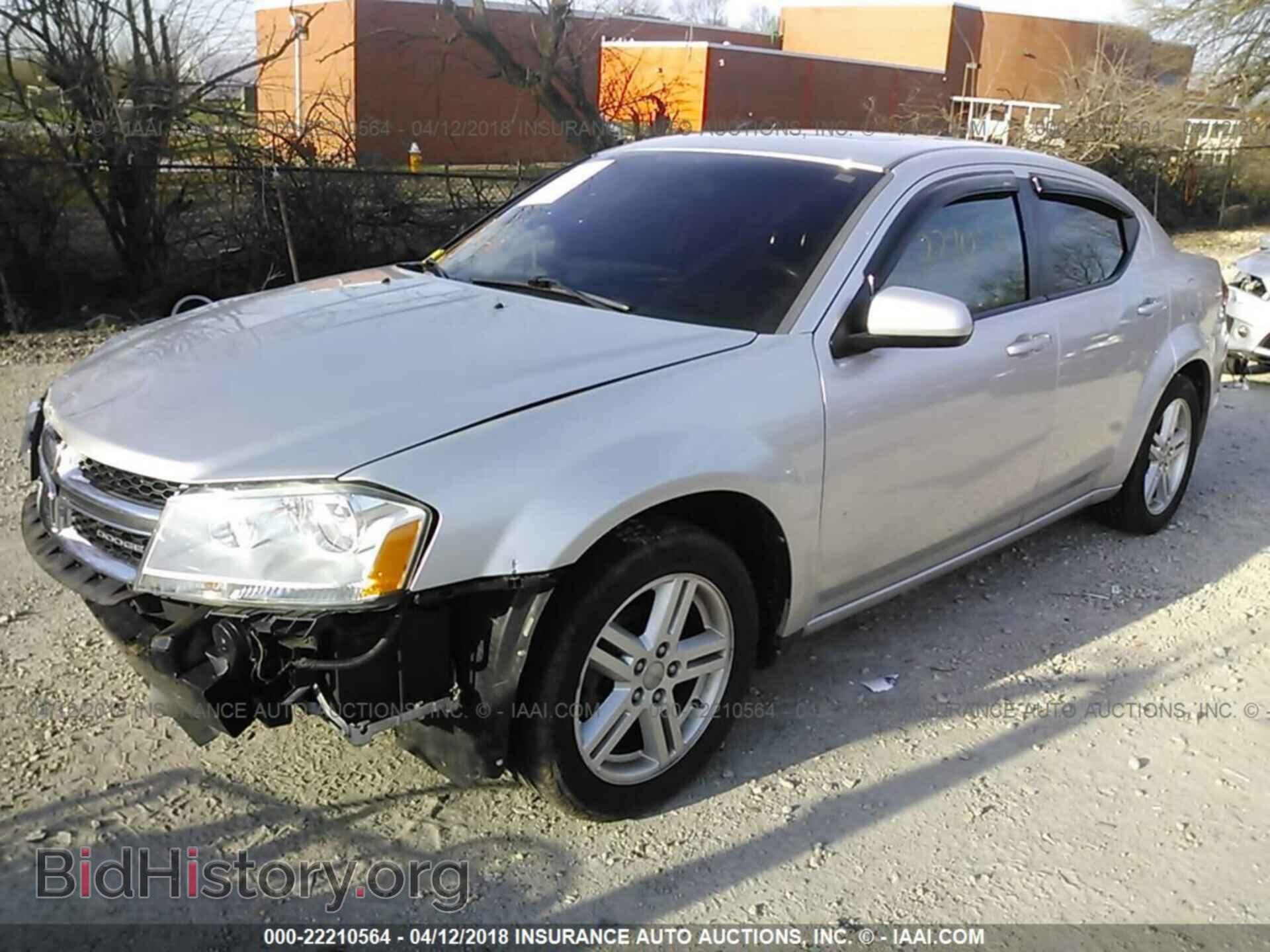 2011 Dodge Avenger - VIN: 1B3BD1FB4BN536890 - Фото 2