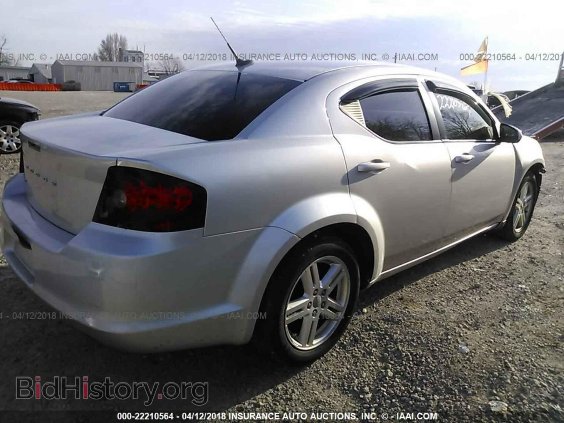 2011 Dodge Avenger - VIN: 1B3BD1FB4BN536890 - Фото 4