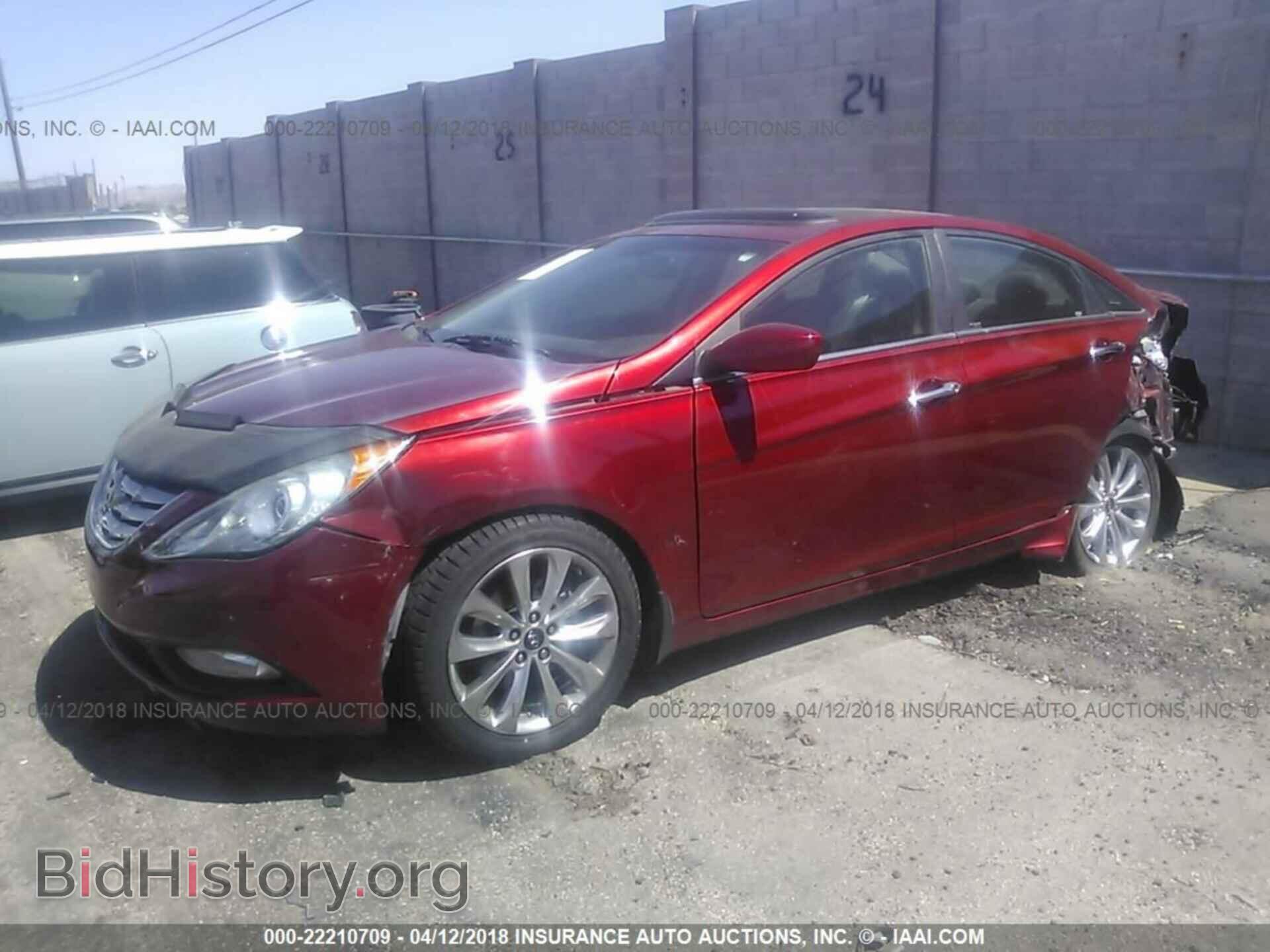2012 Hyundai Sonata - VIN: 5NPEC4AB5CH486736 - Photo 2
