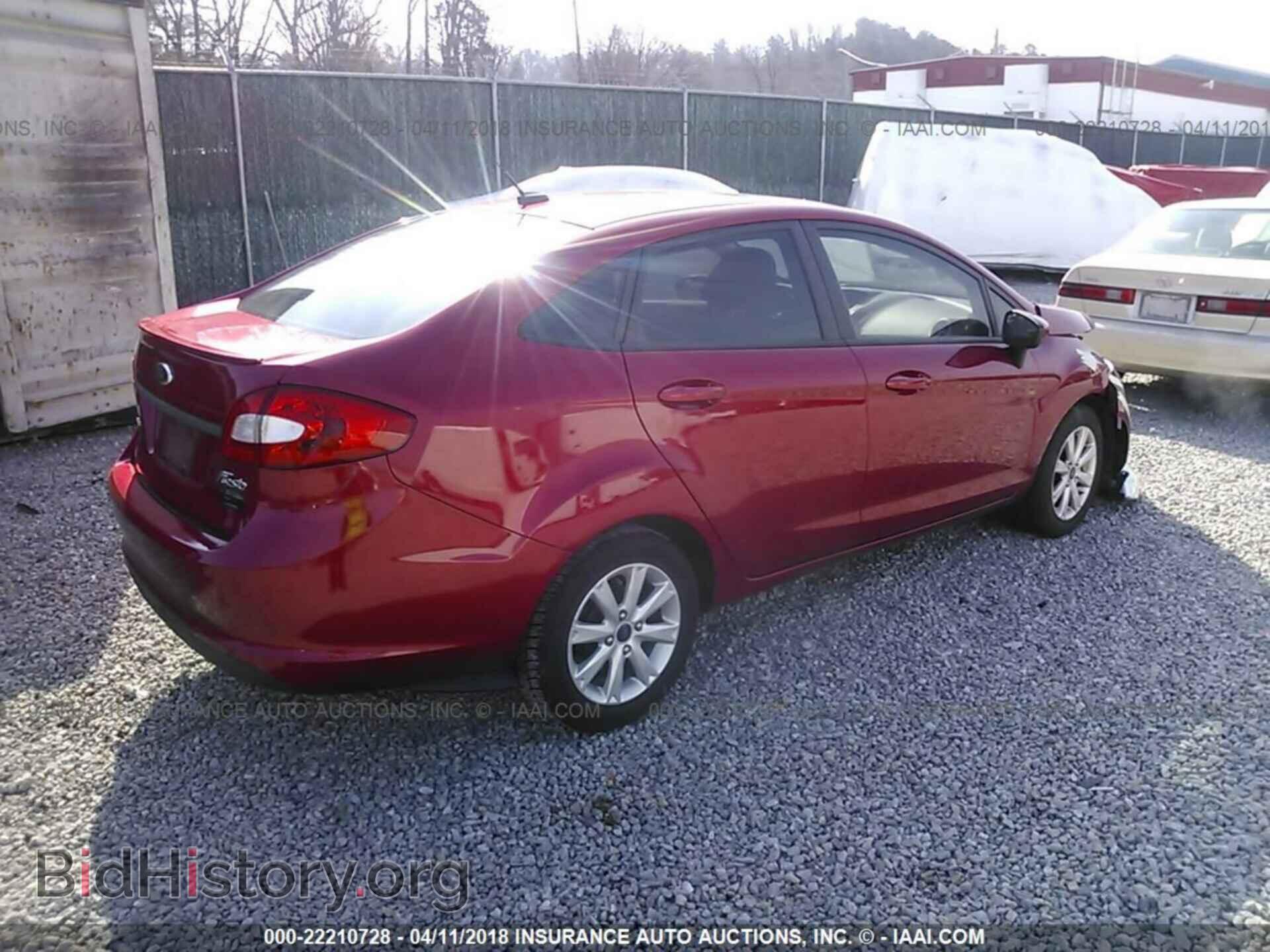 2012 Ford Fiesta - VIN: 3FADP4BJ0CM220935 - Фото 4