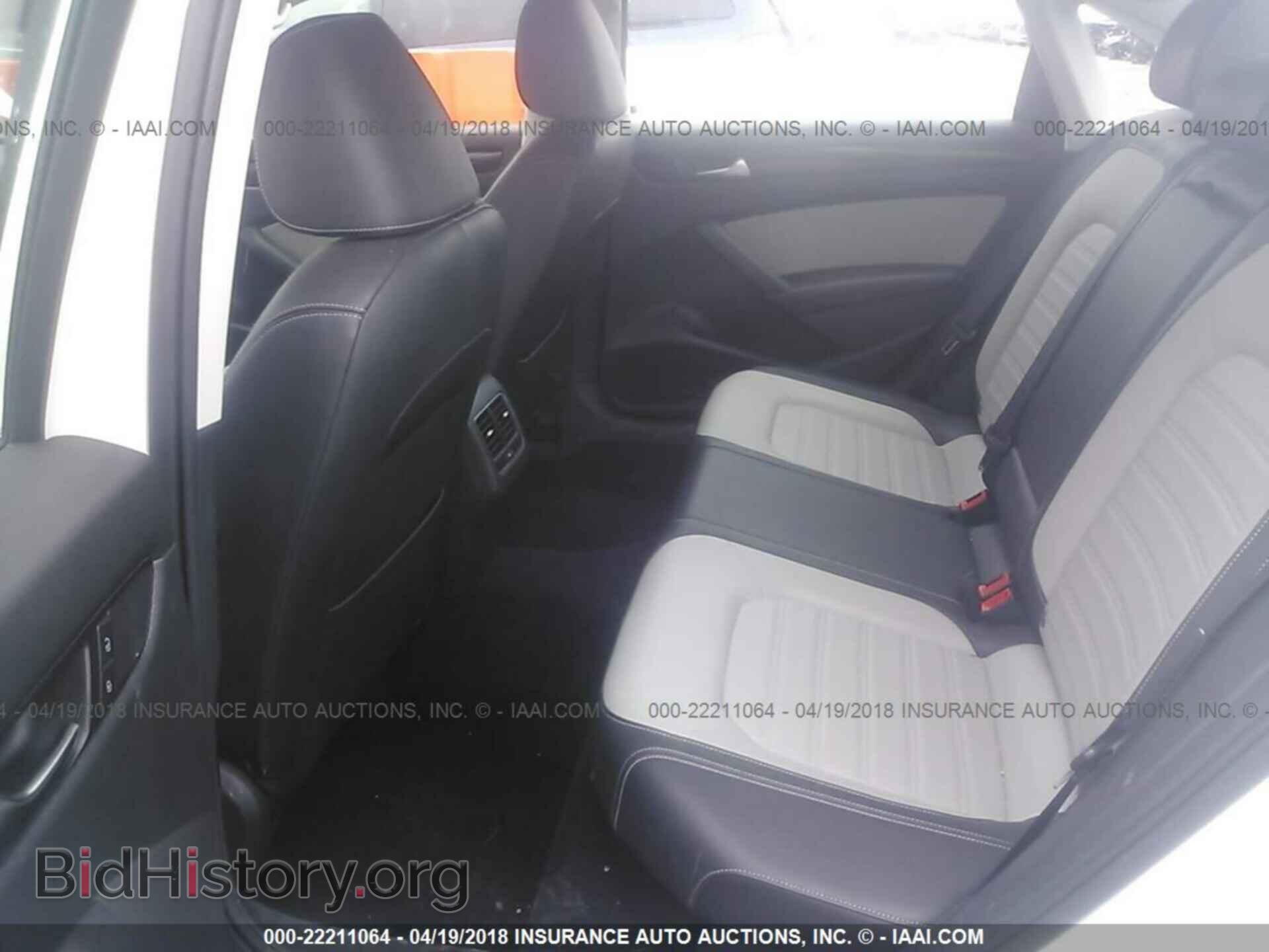 2015 Volkswagen Passat - VIN: 1VWBT7A37FC017884 - Фото 8