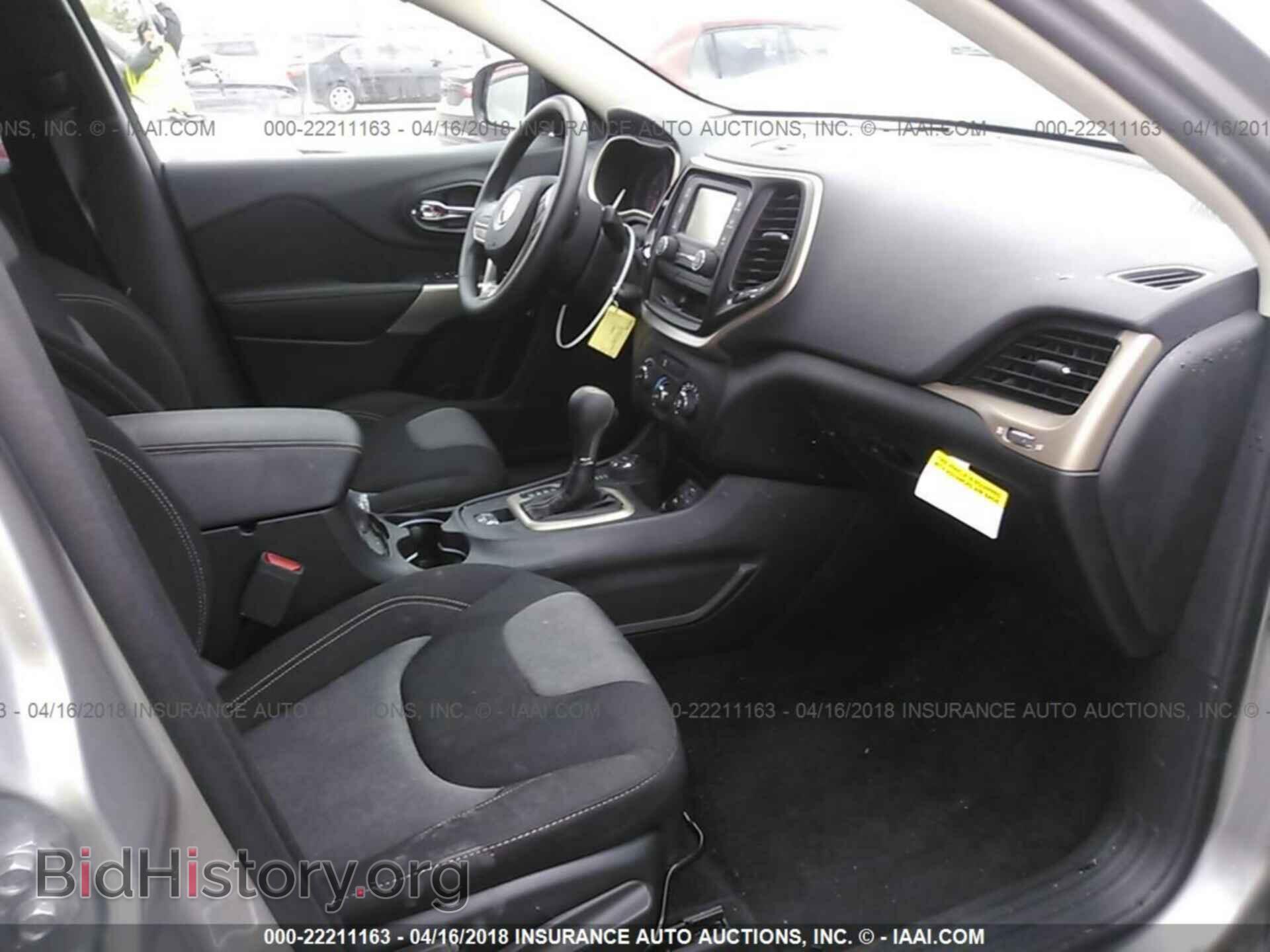 2018 Jeep Cherokee - VIN: 1C4PJMCBXJD534357 - Фото 5