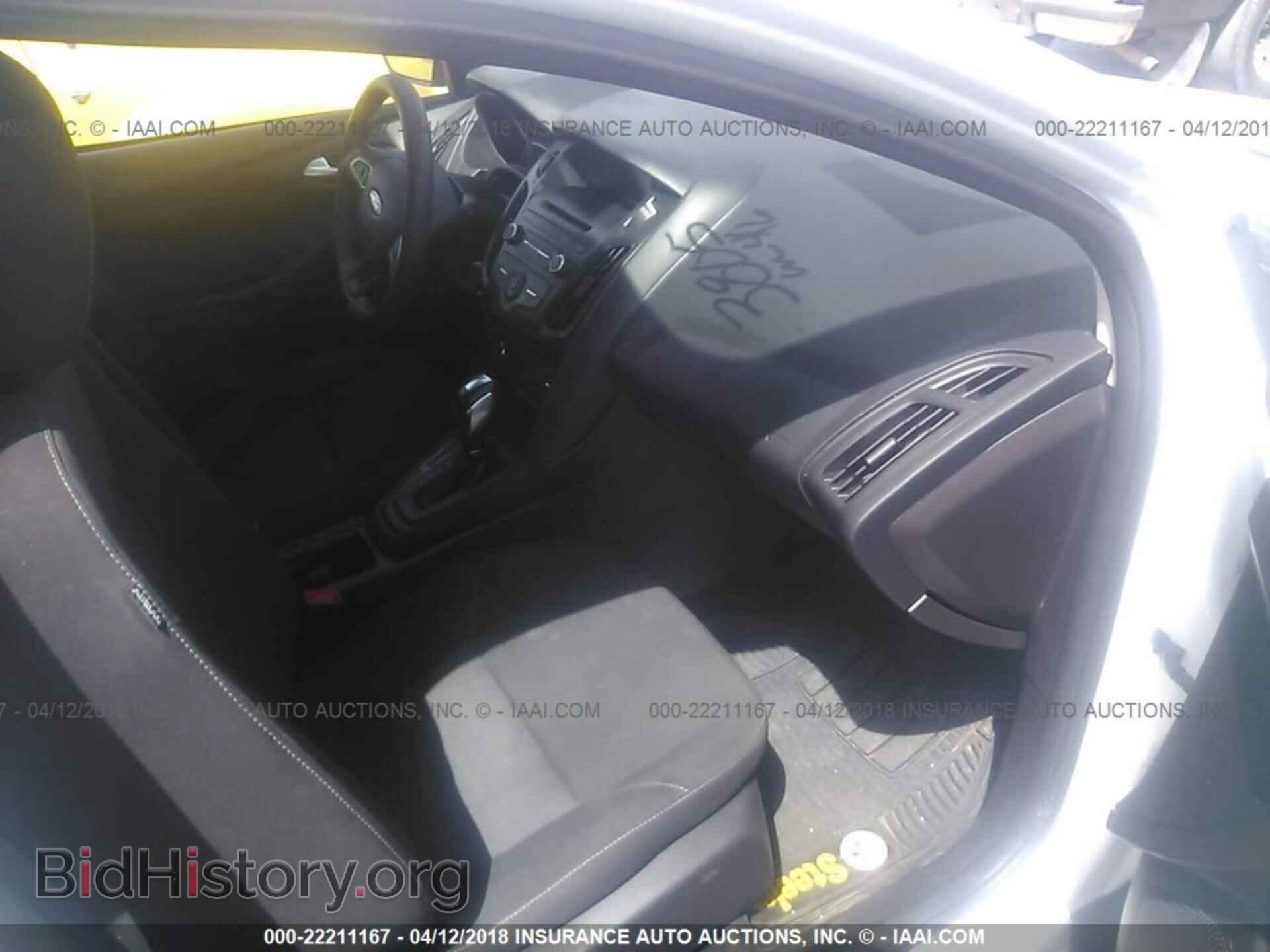 2015 Ford Focus - VIN: 1FADP3K22FL223571 - Photo 5