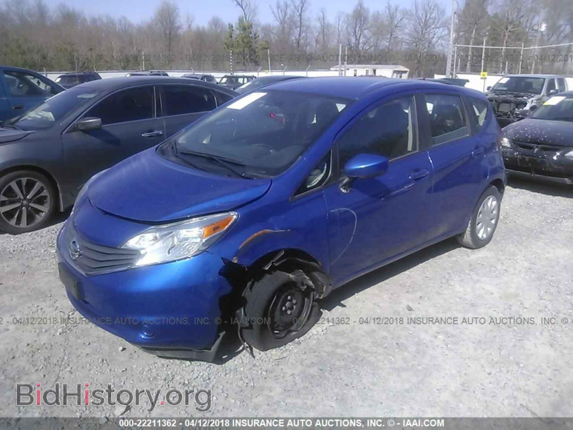 2016 Nissan Versa note - VIN: 3N1CE2CP7GL351832 - Фото 2