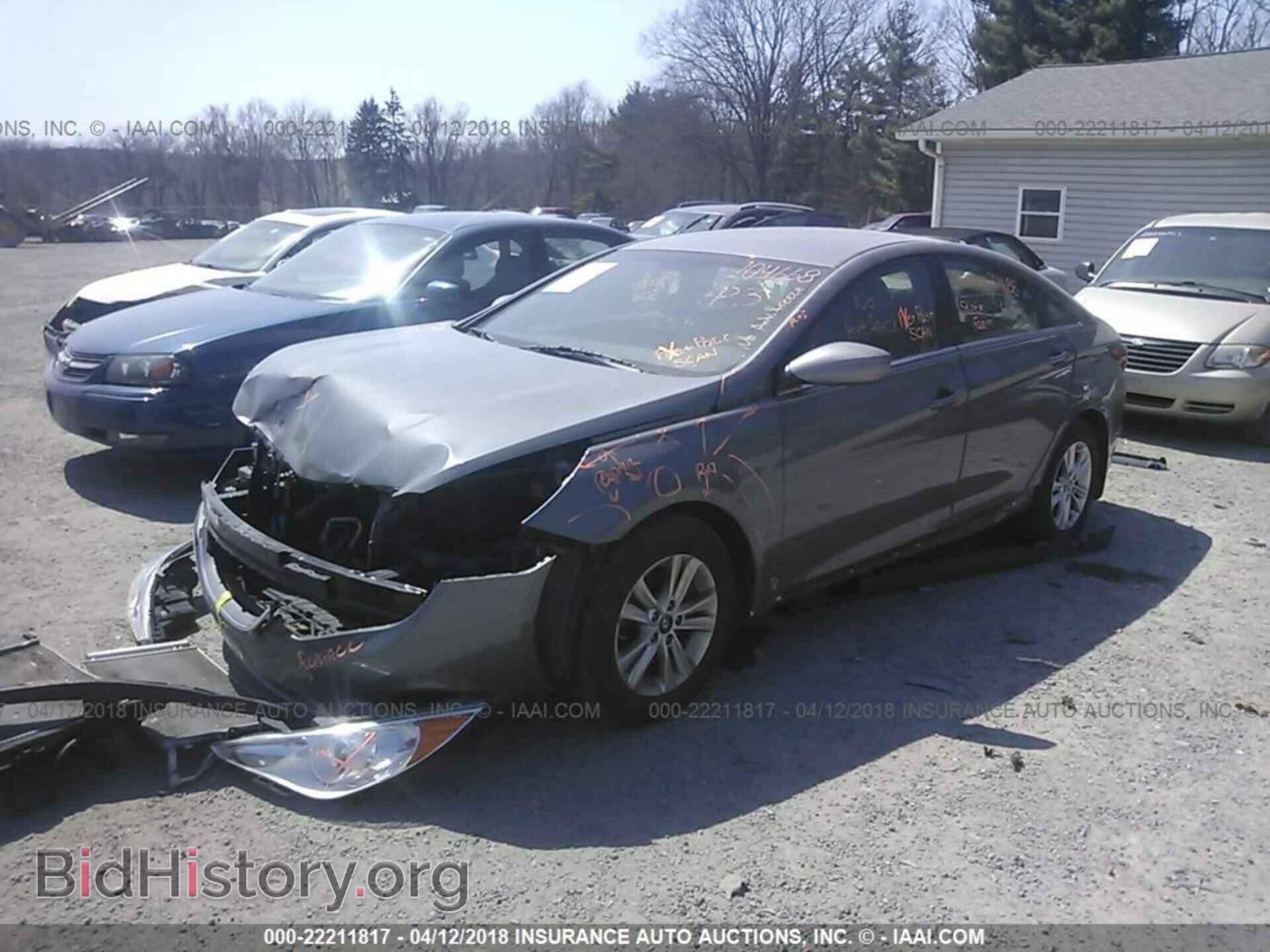 2012 Hyundai Sonata - VIN: 5NPEB4AC0CH464400 - Фото 2