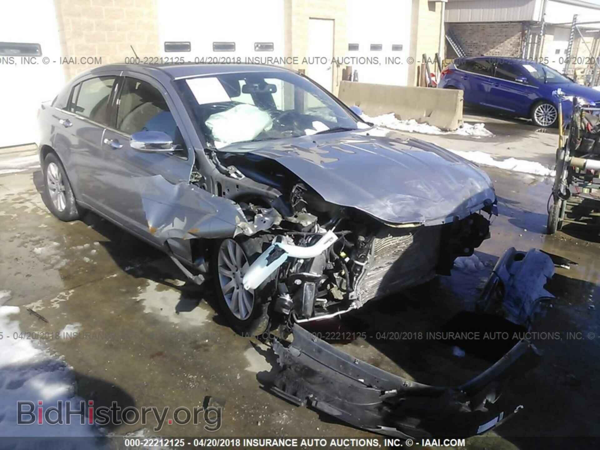 Photo 1C3CCBCG2EN100351 - Chrysler 200 2014