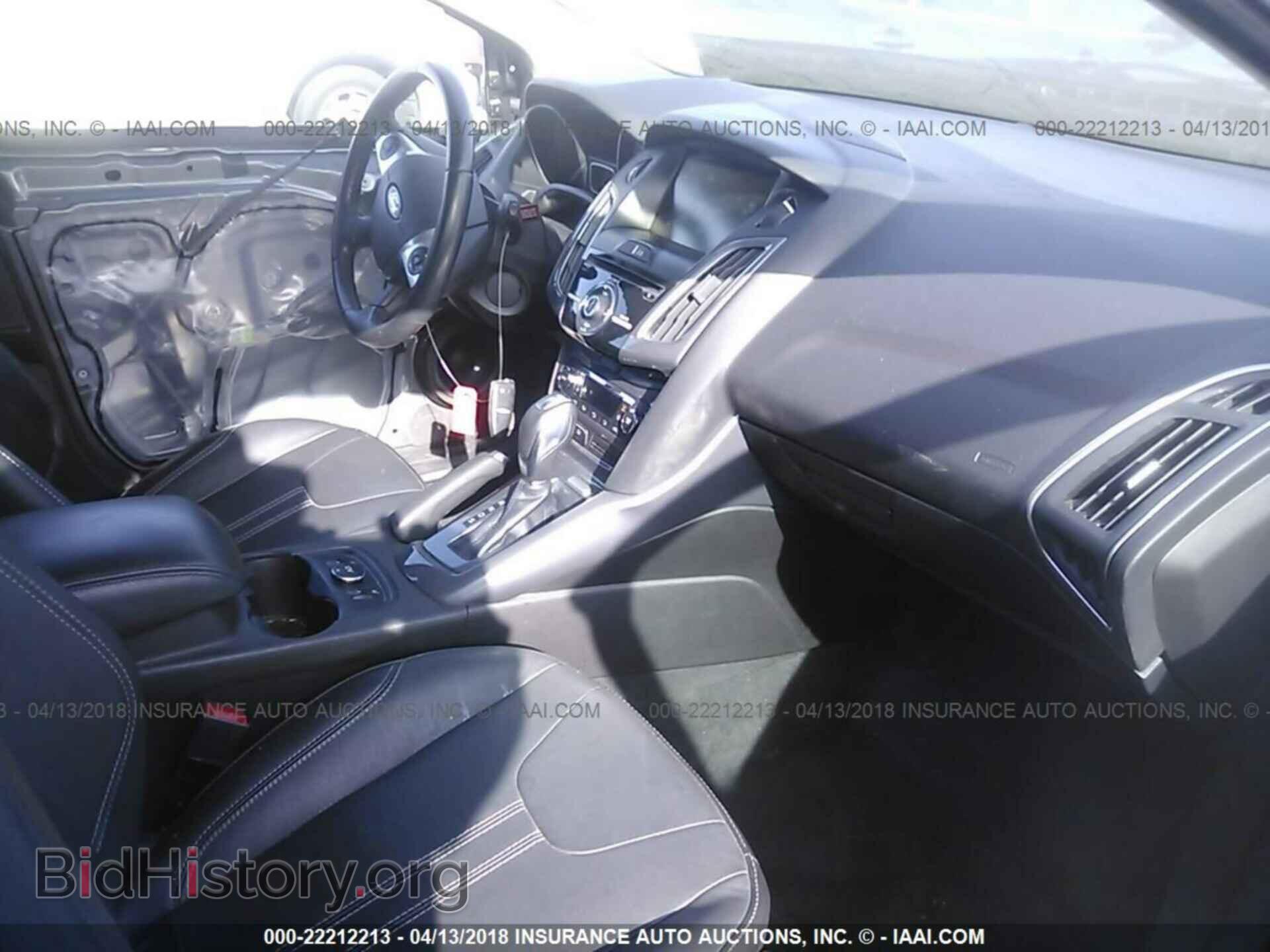 2014 Ford Focus - VIN: 1FADP3N27EL264403 - Photo 5