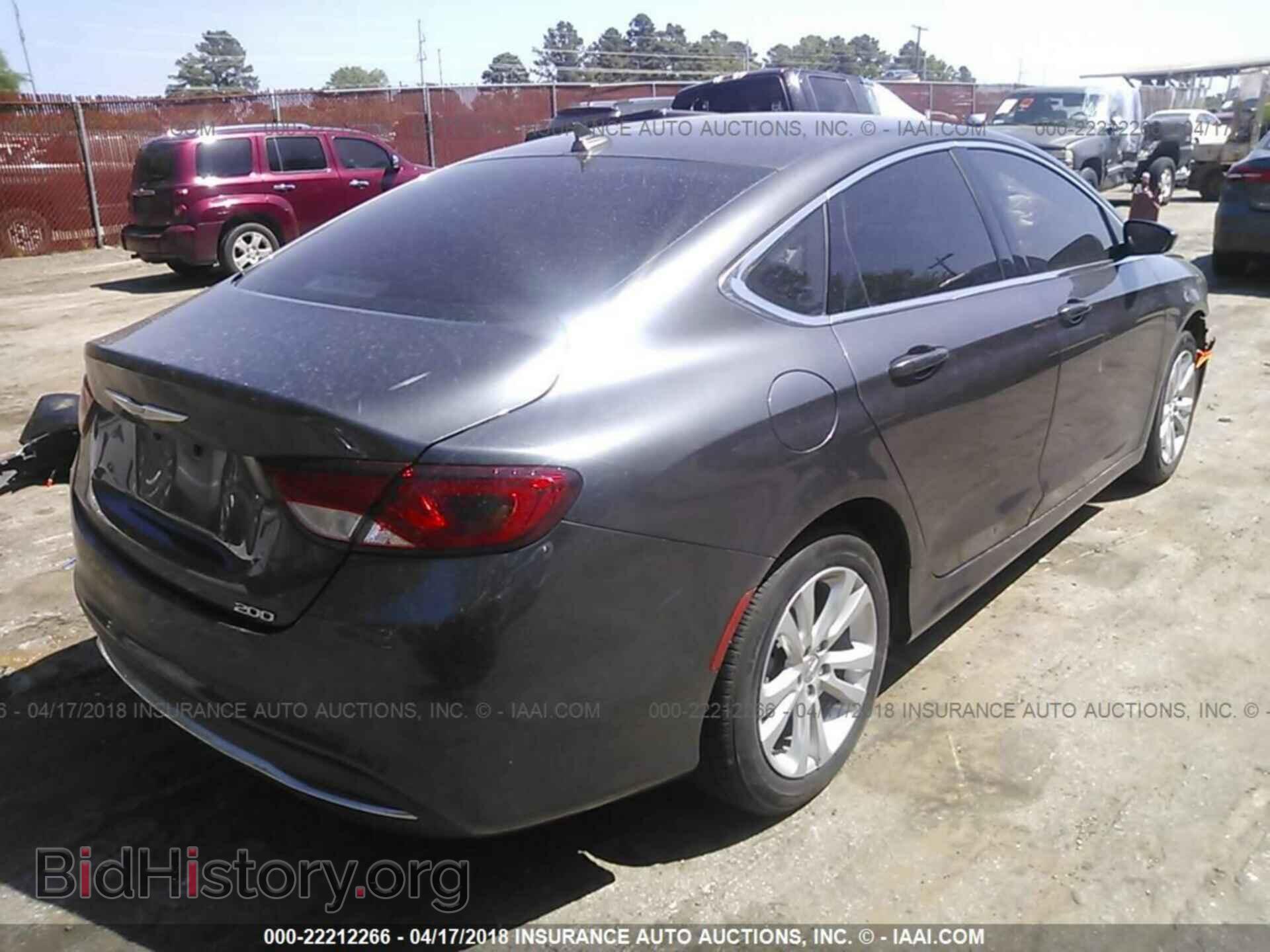 2015 Chrysler 200 - VIN: 1C3CCCAB4FN615009 - Фото 4