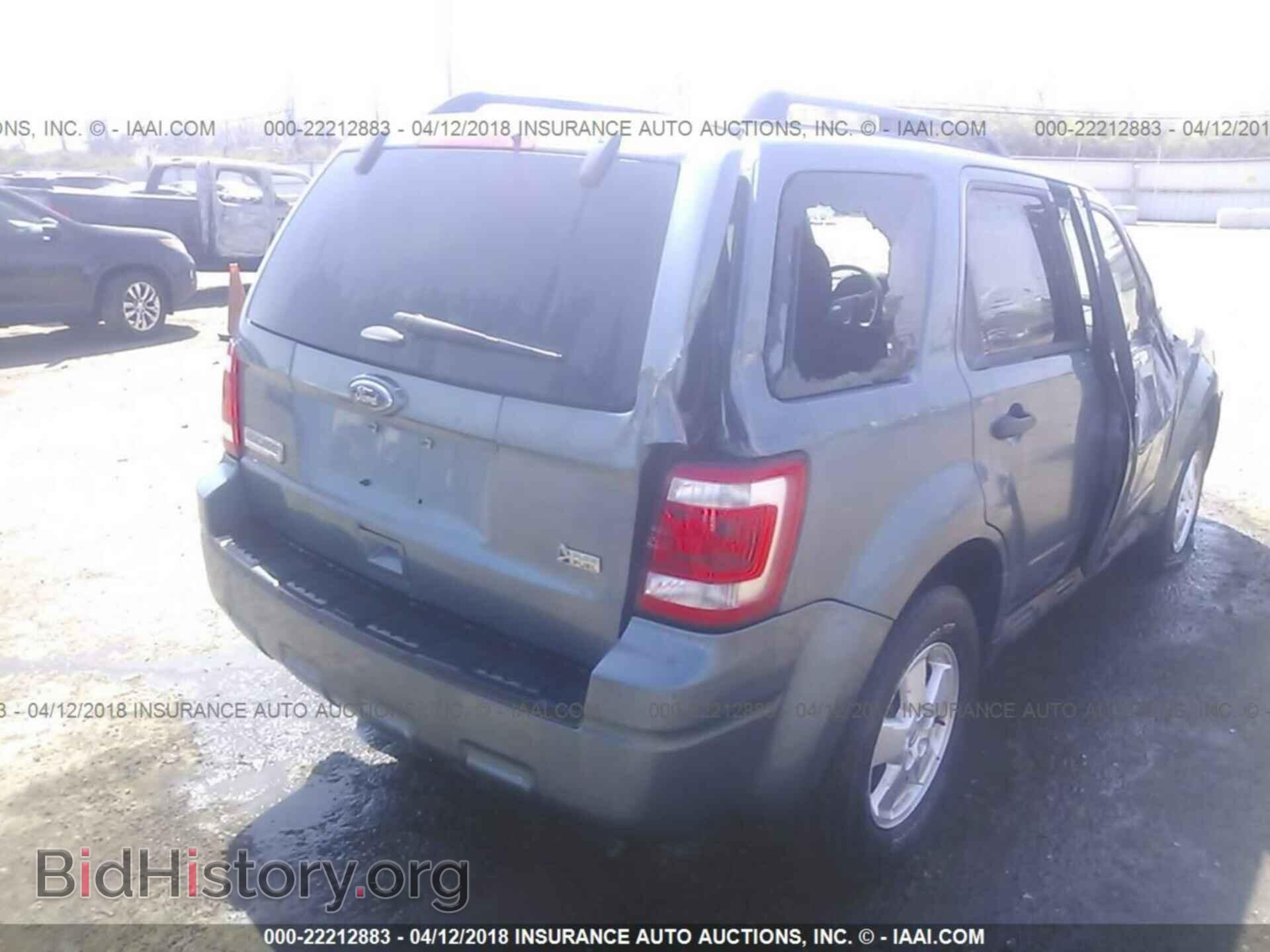 2012 Ford Escape - VIN: 1FMCU9DG0CKA05233 - Photo 4