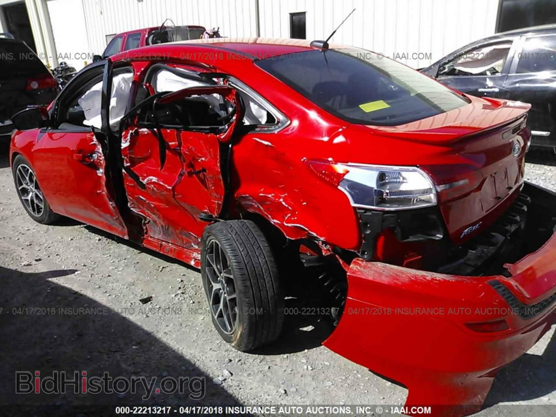 2016 Ford Focus - VIN: 1FADP3F29GL356632 - Photo 6