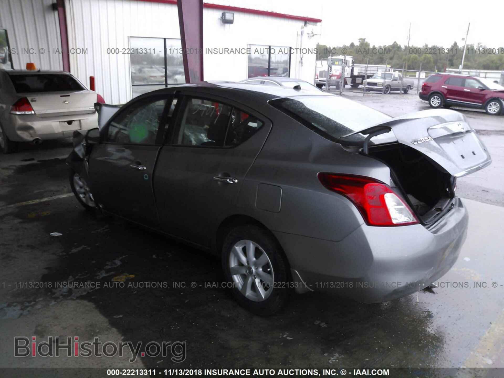 2012 Nissan Versa - VIN: 3N1CN7AP4CL942923 - Фото 3