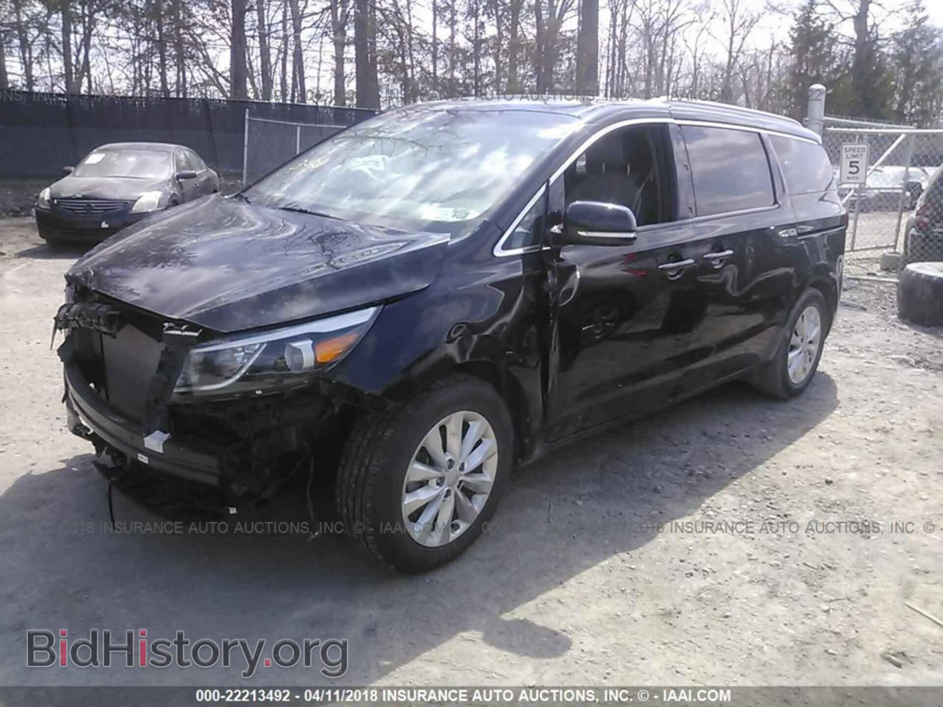 2016 Kia Sedona - VIN: KNDMC5C19G6157480 - Фото 2