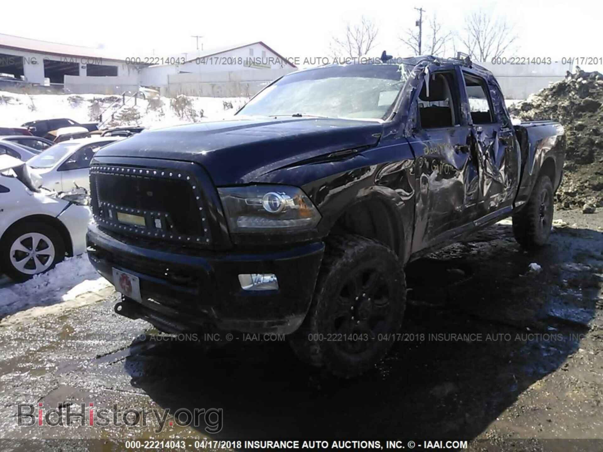 2014 Ram 3500 - VIN: 3C63R3DJXEG220134 - Фото 2