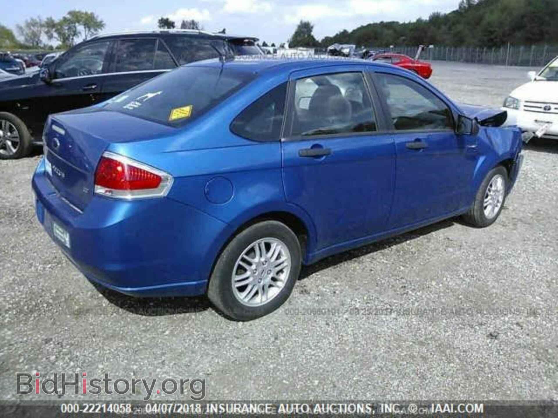 2011 Ford Focus - VIN: 1FAHP3FN8BW129371 - Фото 4