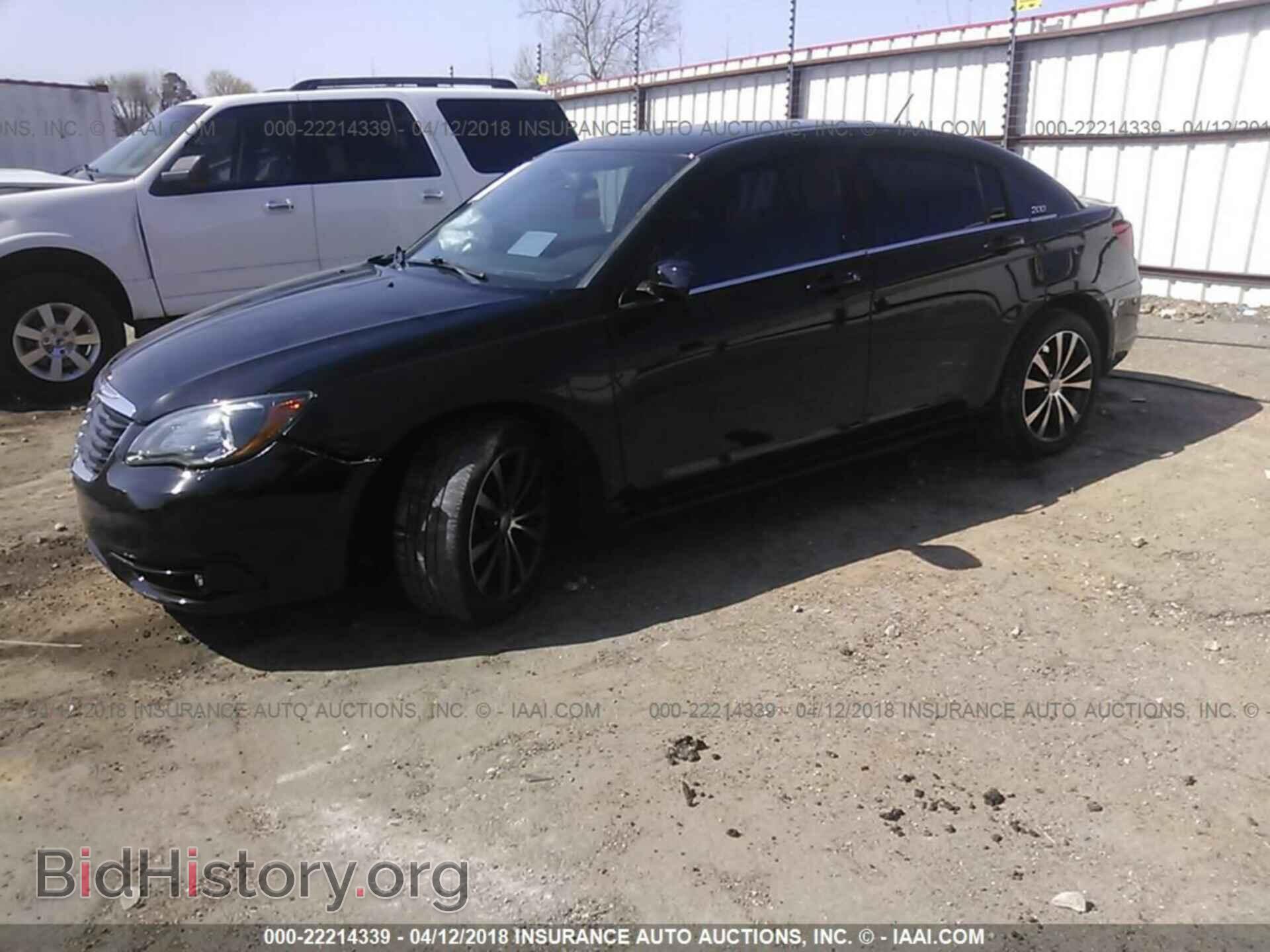 2012 Chrysler 200 - VIN: 1C3CCBHG4CN257451 - Фото 2