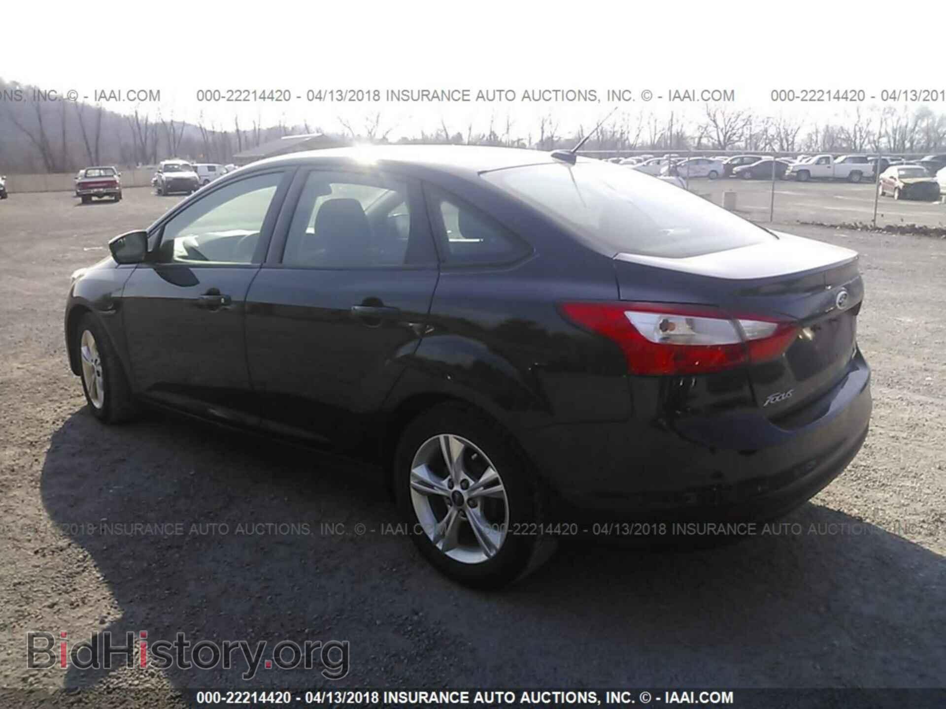 2013 Ford Focus - VIN: 1FADP3F28DL122297 - Photo 3
