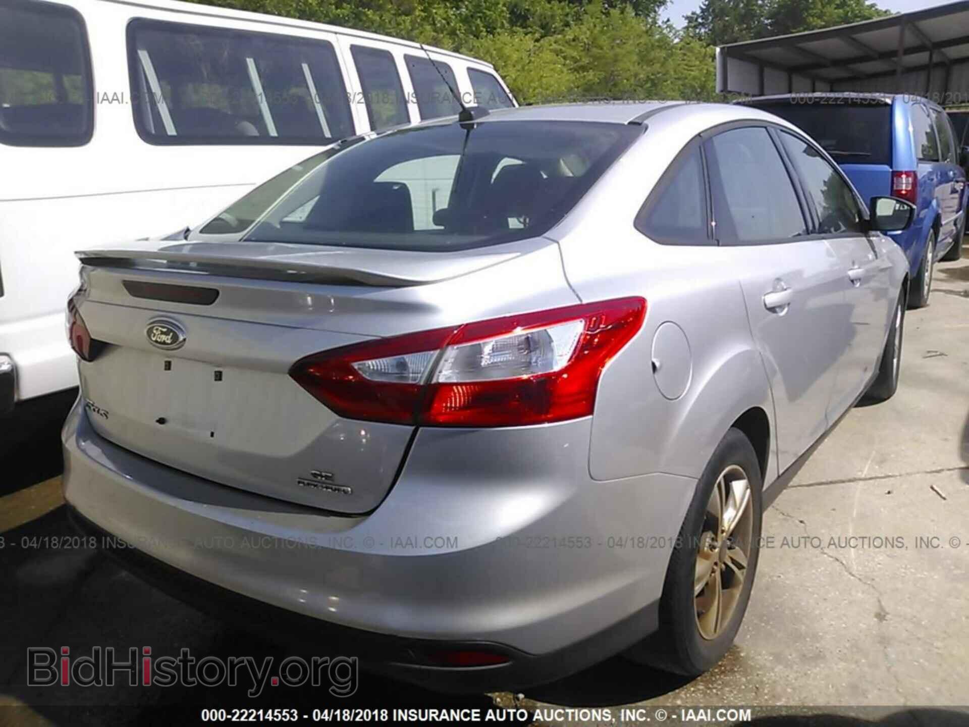 2012 Ford Focus - VIN: 1FAHP3F25CL391177 - Photo 4