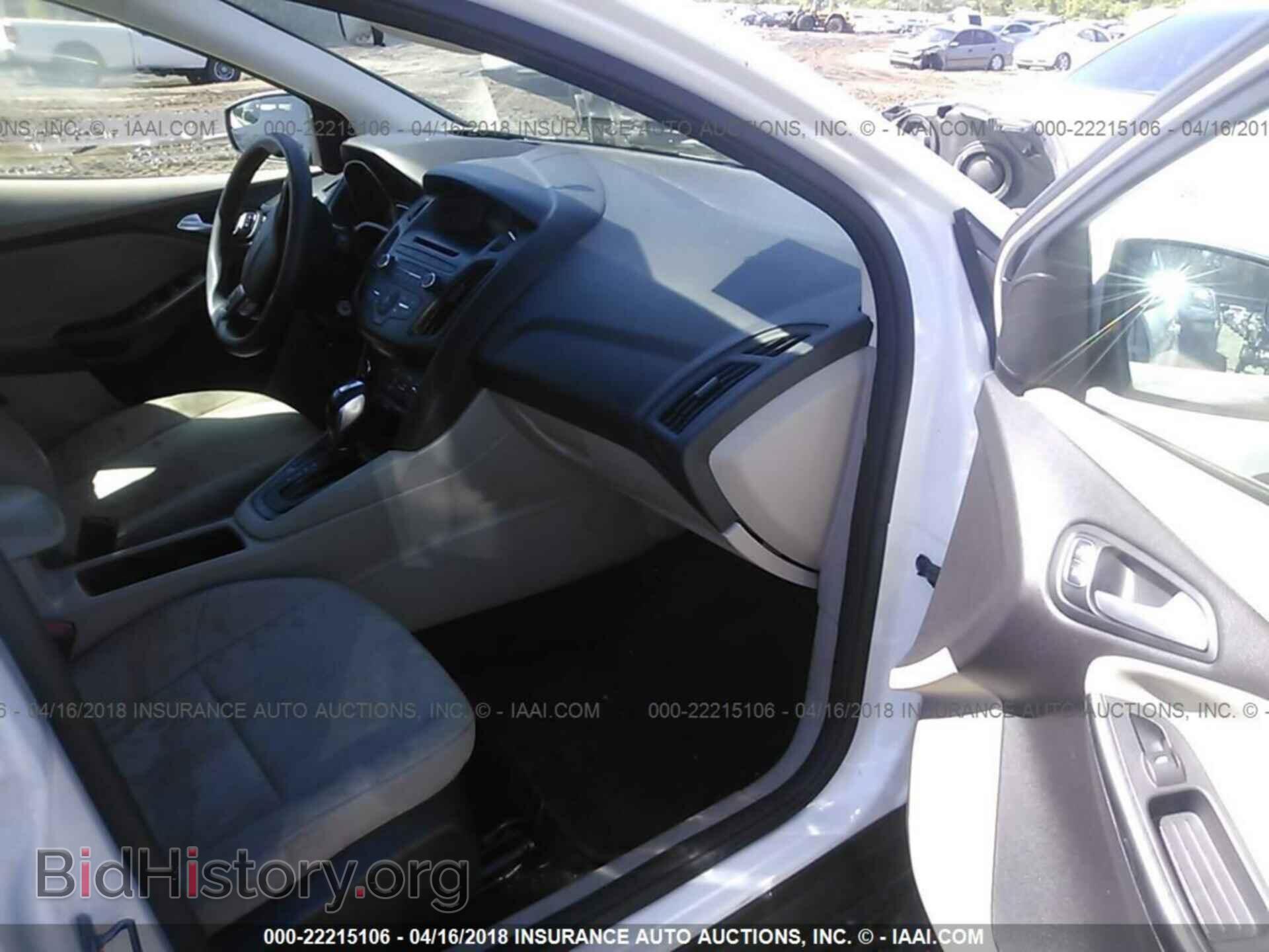 2015 Ford Focus - VIN: 1FADP3F20FL262671 - Photo 5