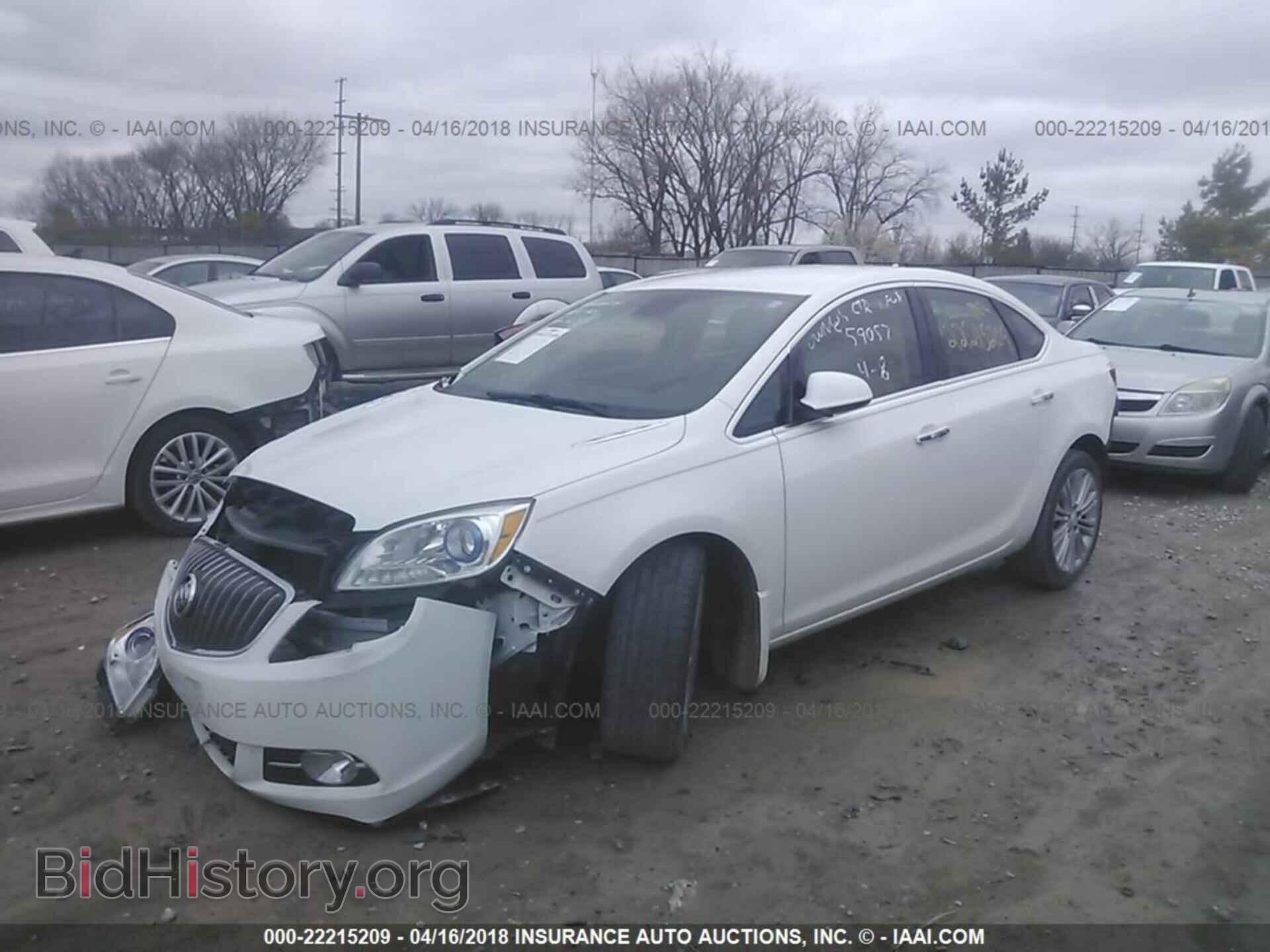 2014 Buick Verano - VIN: 1G4PP5SK4E4156799 - Photo 2