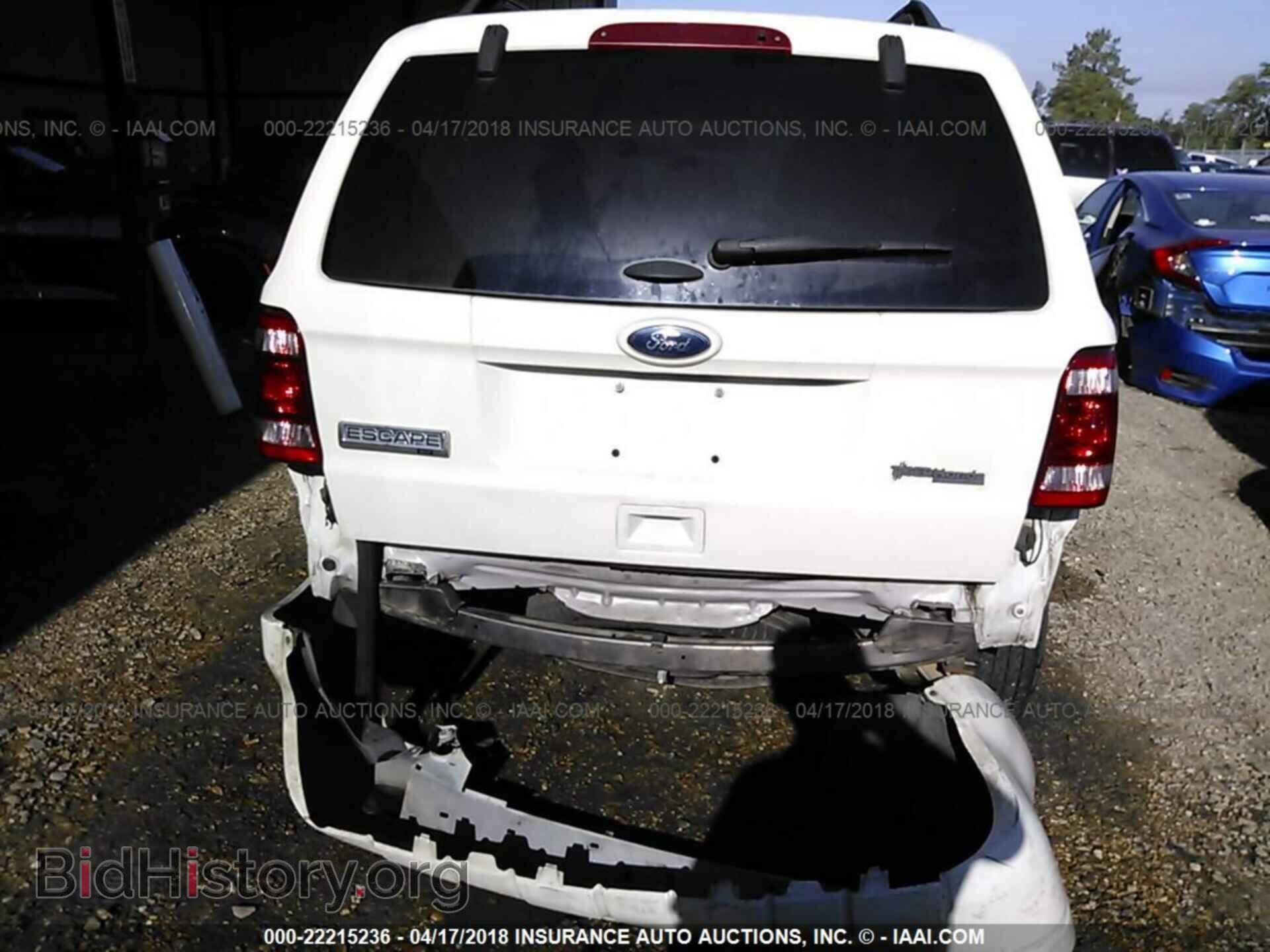 2012 Ford Escape - VIN: 1FMCU0D75CKC60102 - Photo 8