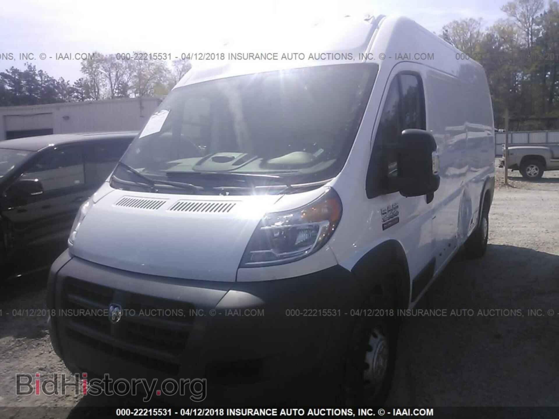 2018 Ram Promaster 2500 - VIN: 3C6TRVDG1JE105377 - Фото 2