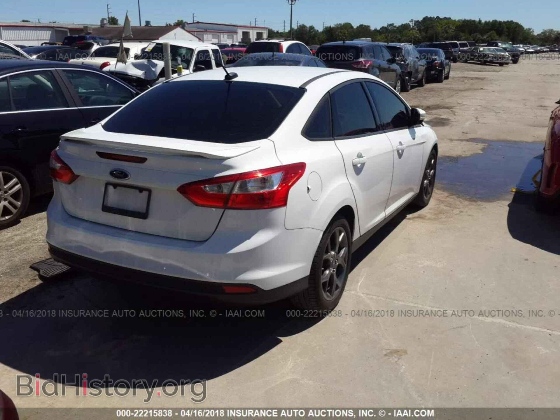 2013 Ford Focus - VIN: 1FADP3F22DL288637 - Фото 4