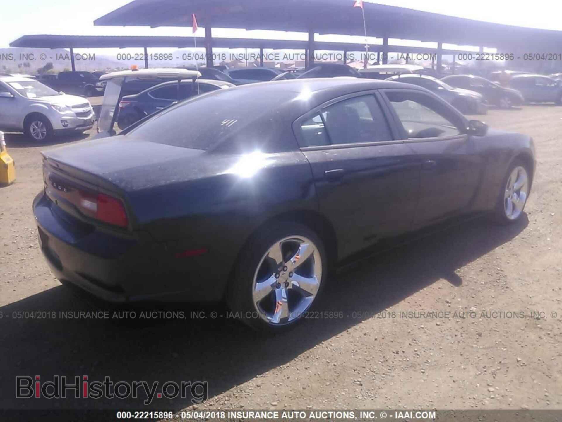 2012 Dodge Charger - VIN: 2C3CDXAT5CH264726 - Фото 4