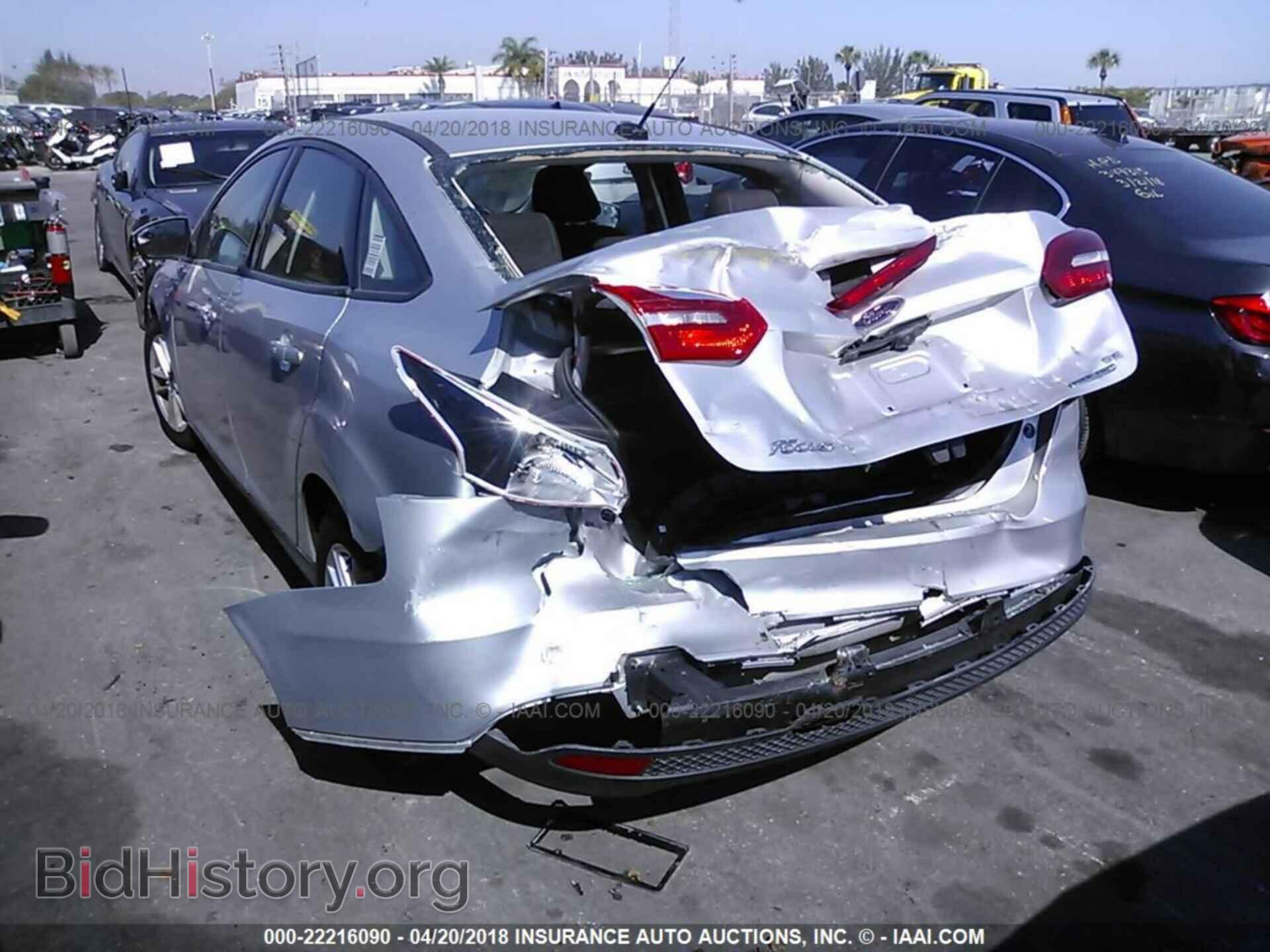 2016 Ford Focus - VIN: 1FADP3F28GL257509 - Photo 6