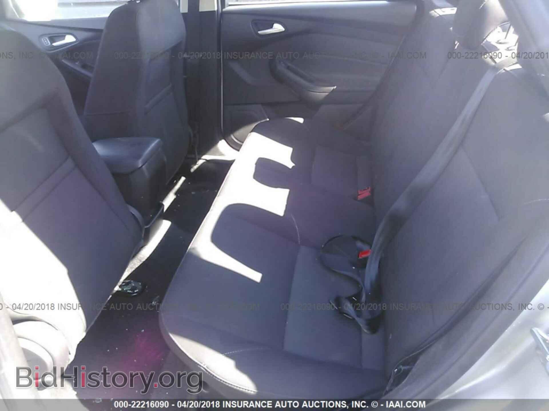 2016 Ford Focus - VIN: 1FADP3F28GL257509 - Photo 8